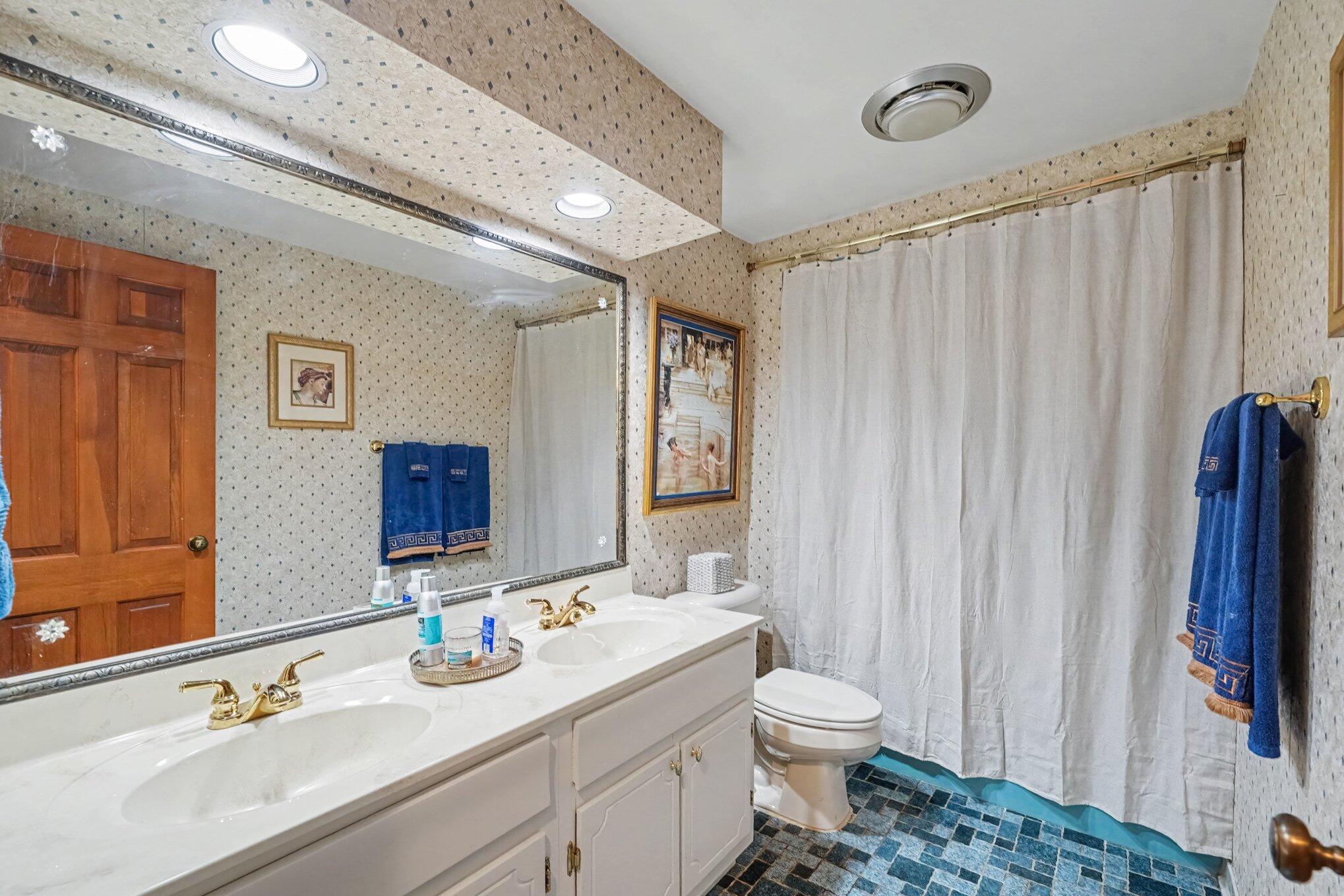 3072 Ashley Drive Property Photo 17