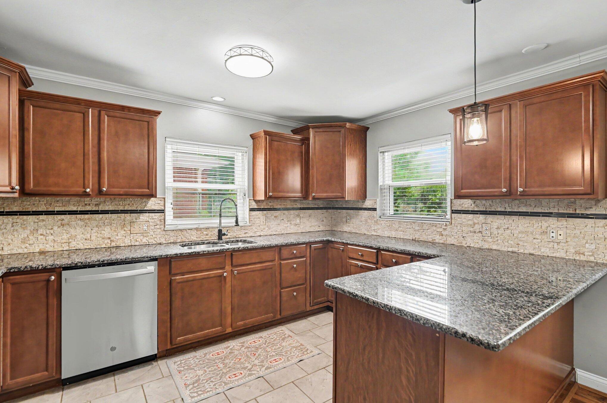 131 Edgewood Road Property Photo 8