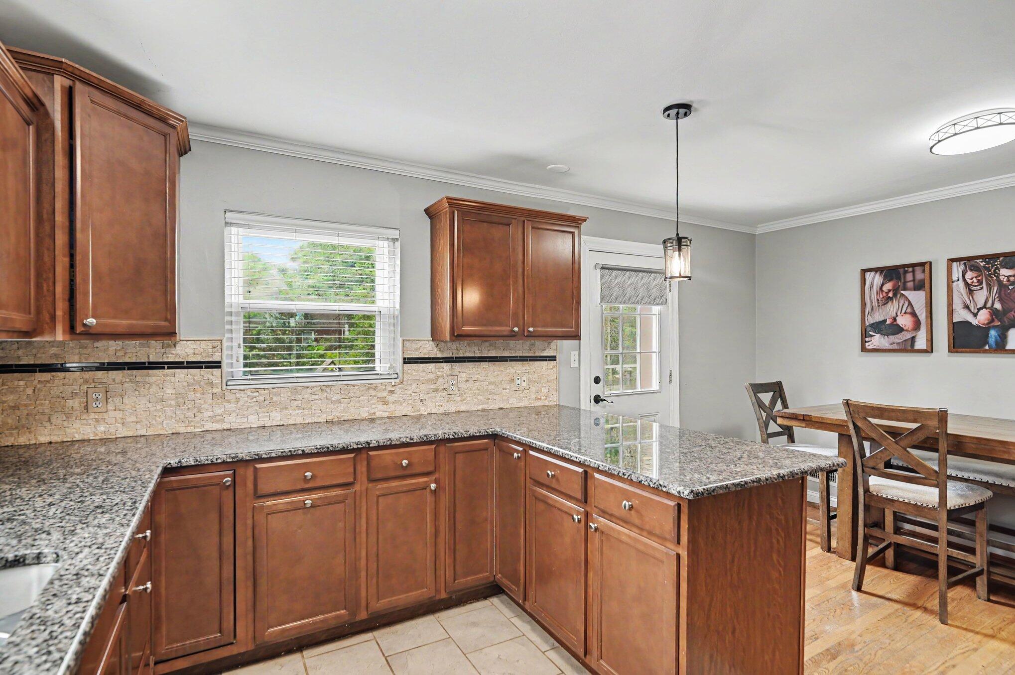 131 Edgewood Road Property Photo 9