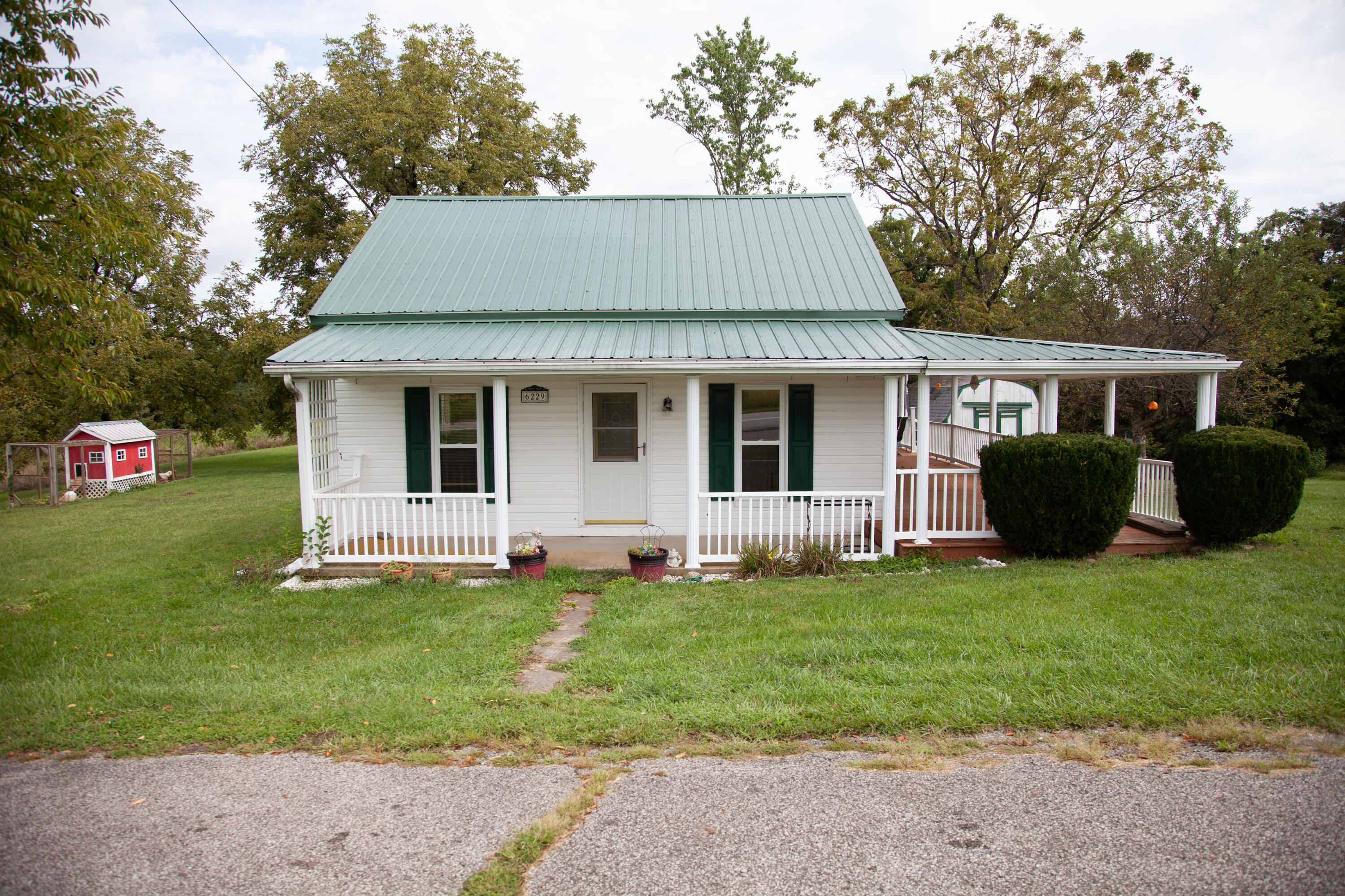 6229 Willow Lenoxburg Road Property Photo 1