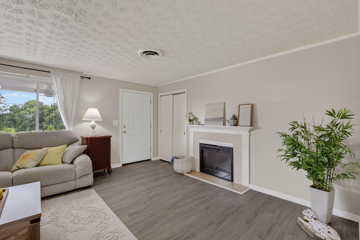 11467 Eagle View Property Photo 8