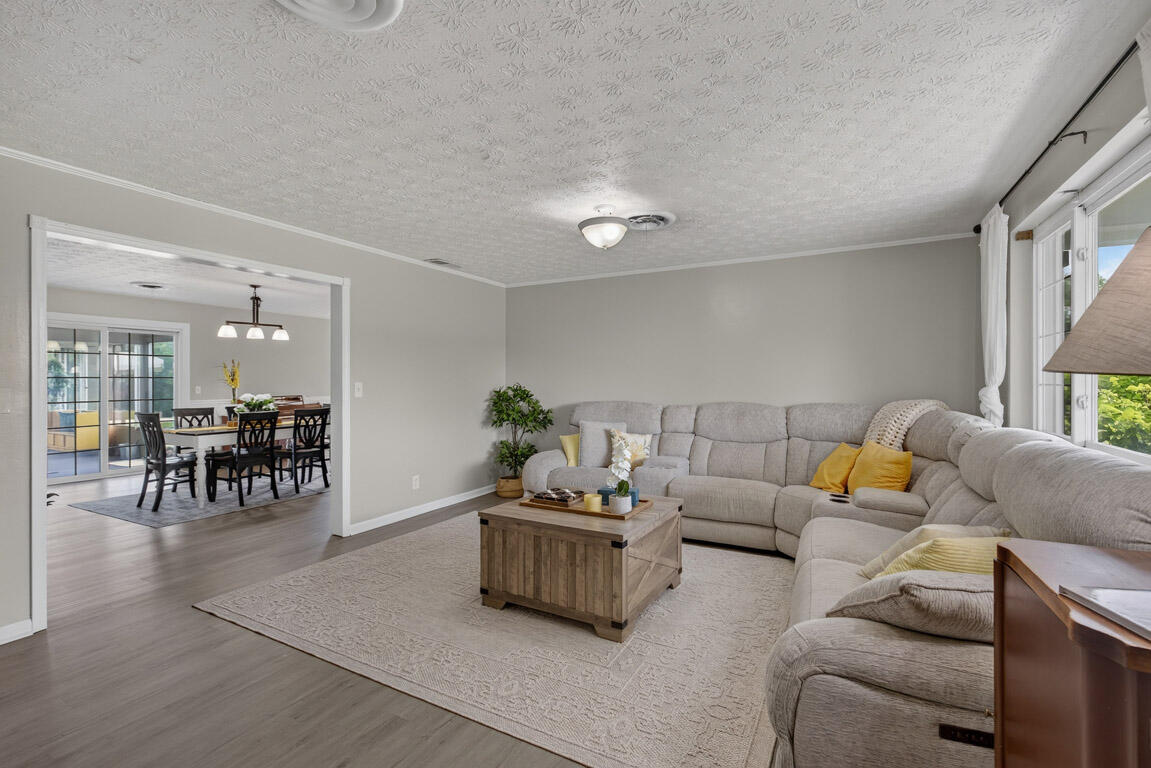 11467 Eagle View Property Photo 9