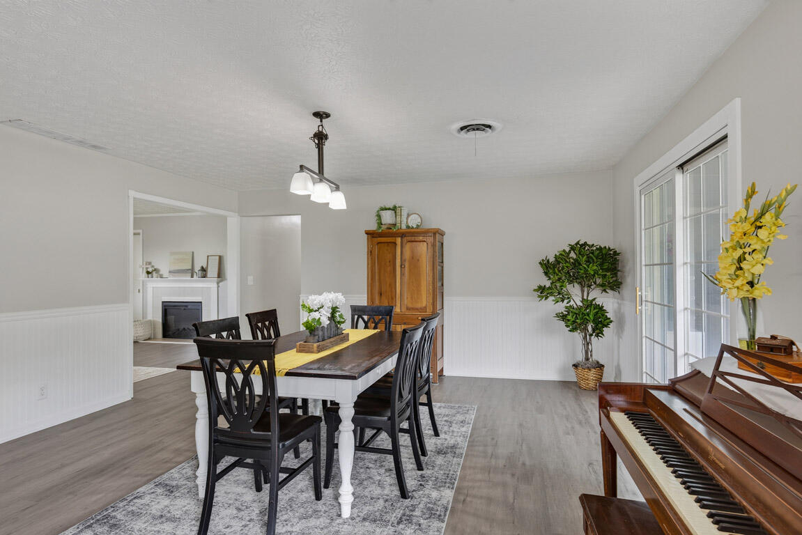 11467 Eagle View Property Photo 10