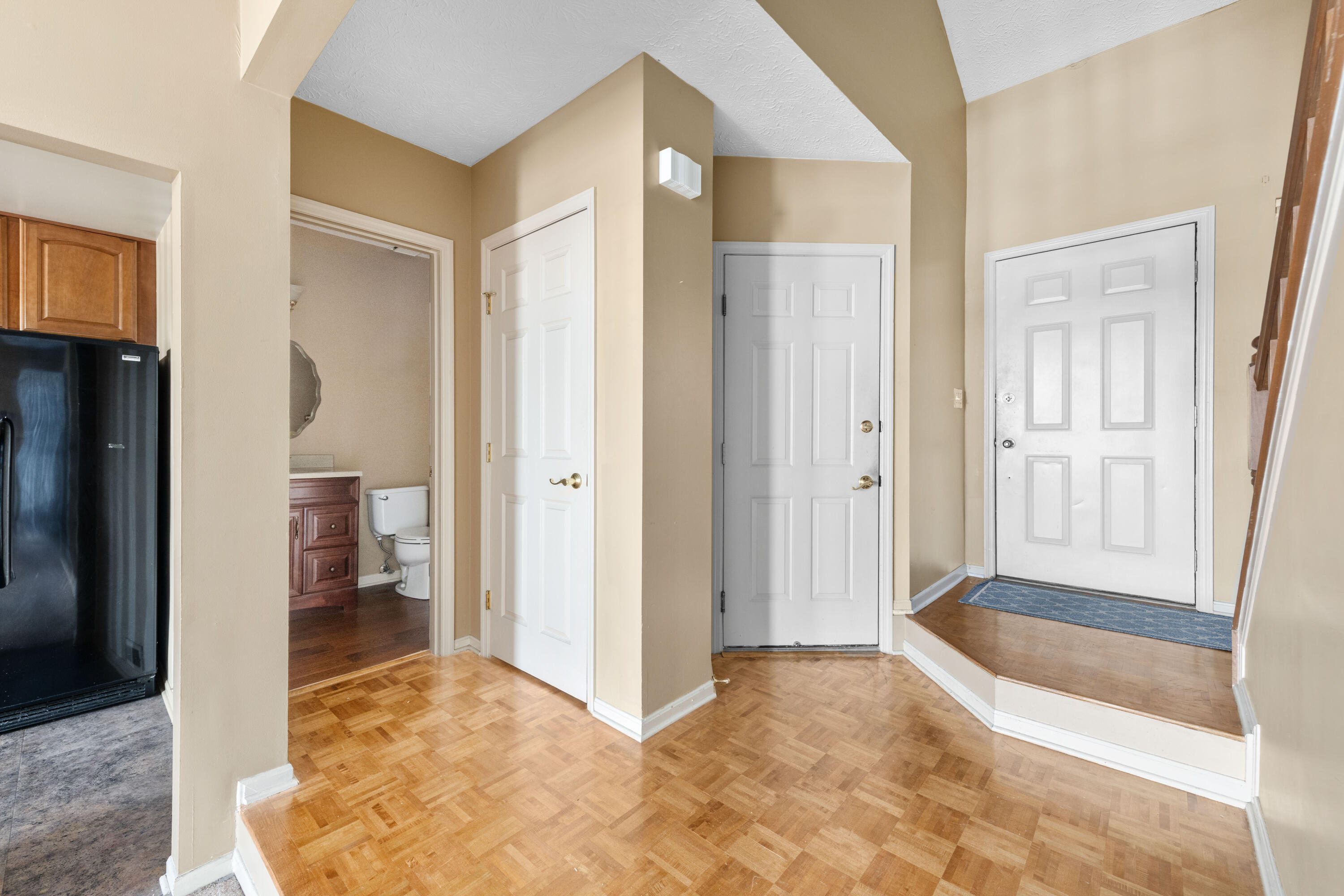 1002 Hackney Court Property Photo 8