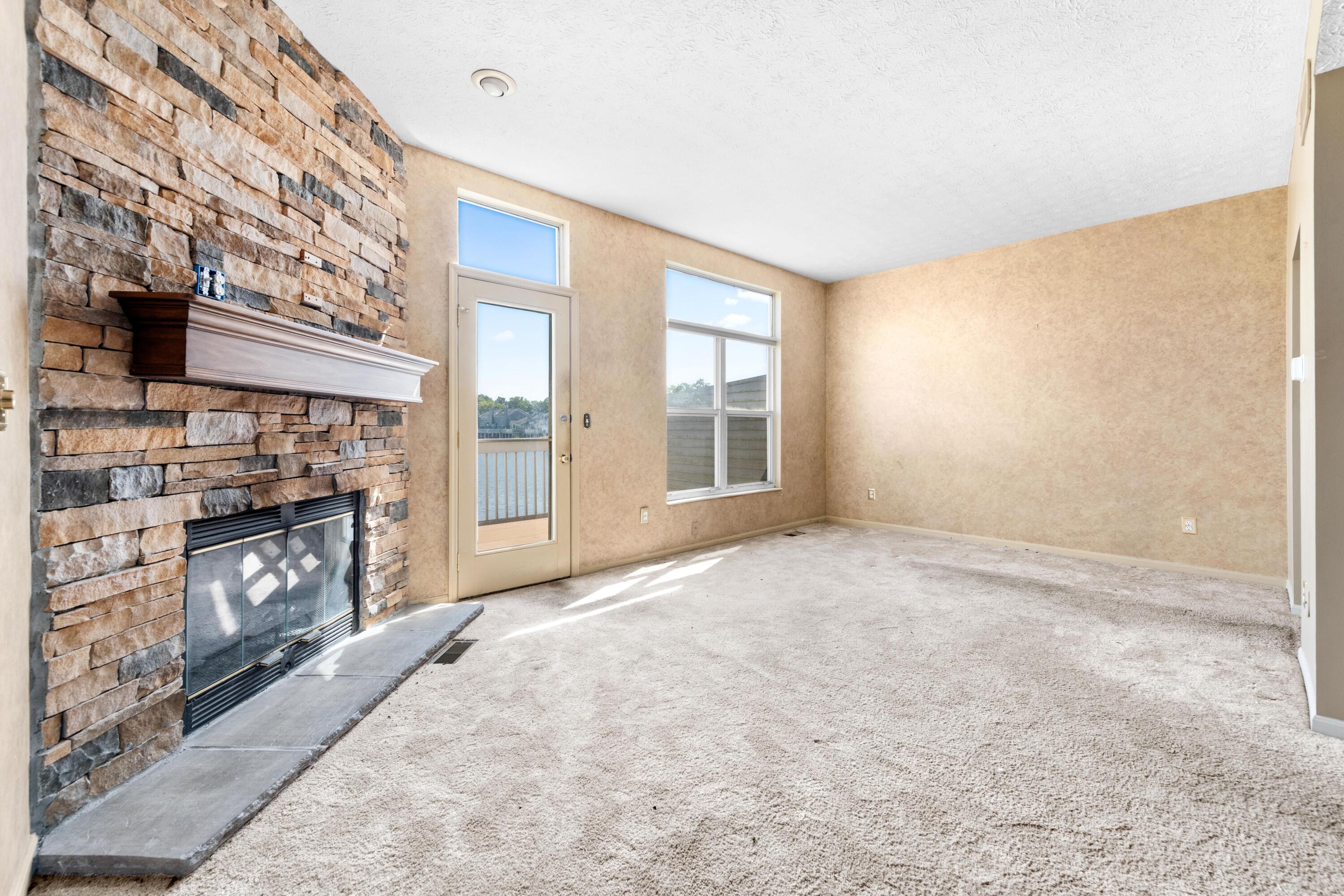 1002 Hackney Court Property Photo 10