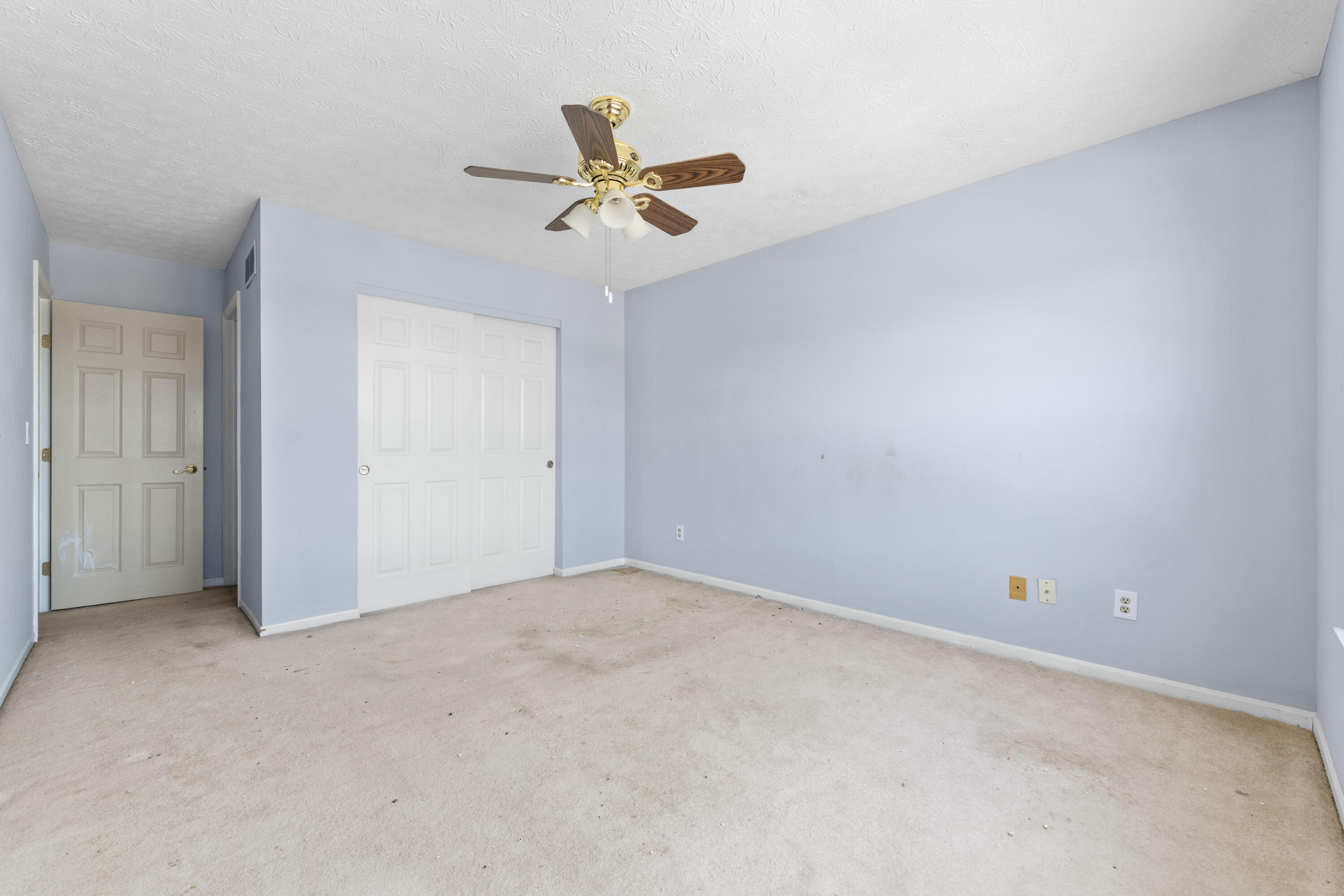 1002 Hackney Court Property Photo 15