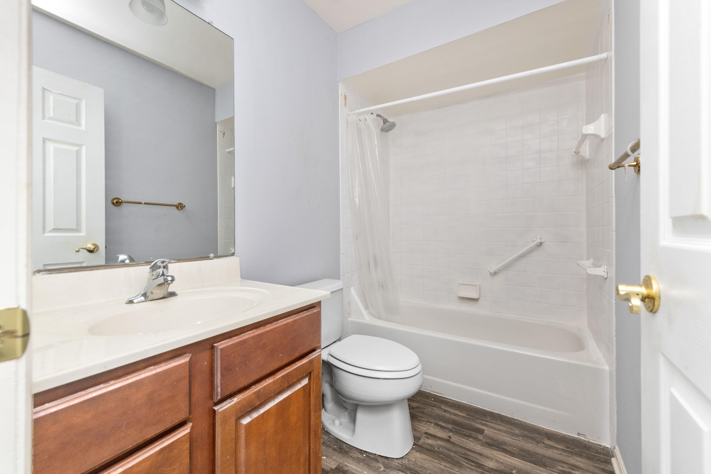 1002 Hackney Court Property Photo 16
