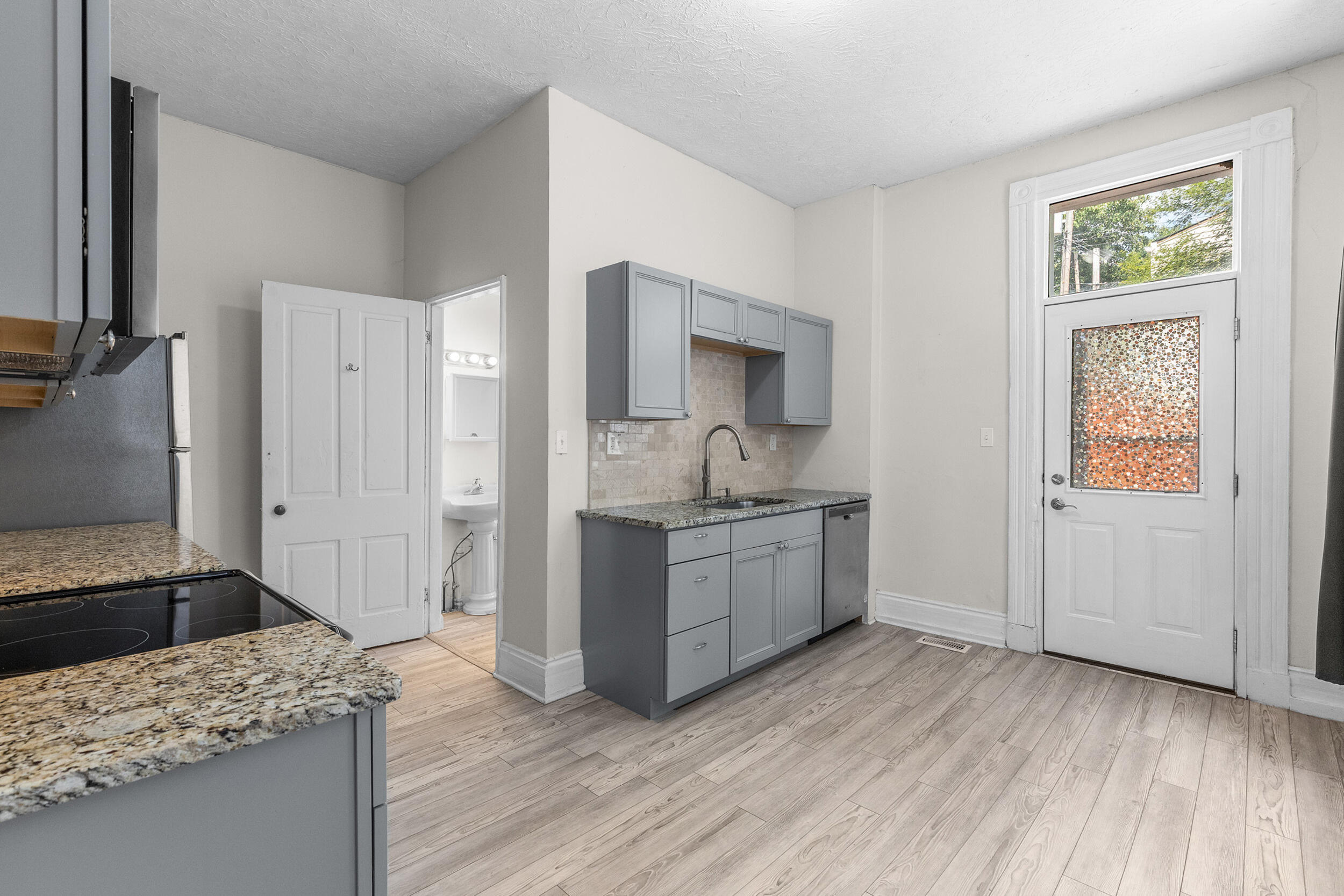 525 Overton Street Property Photo 8