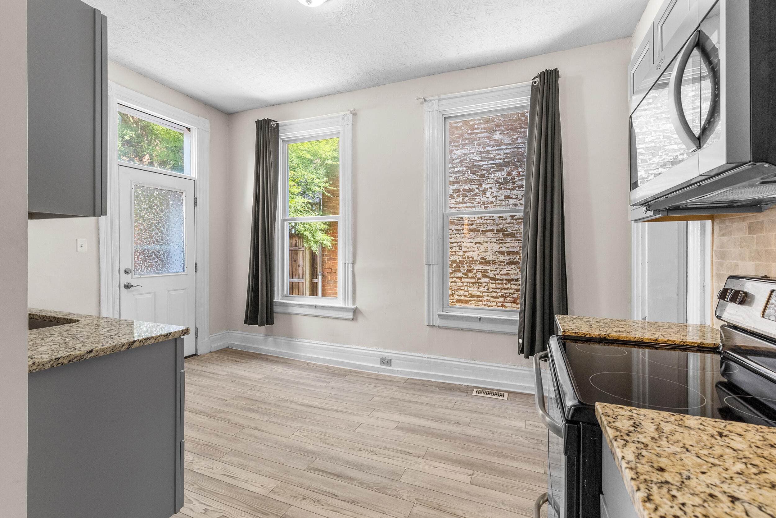 525 Overton Street Property Photo 11