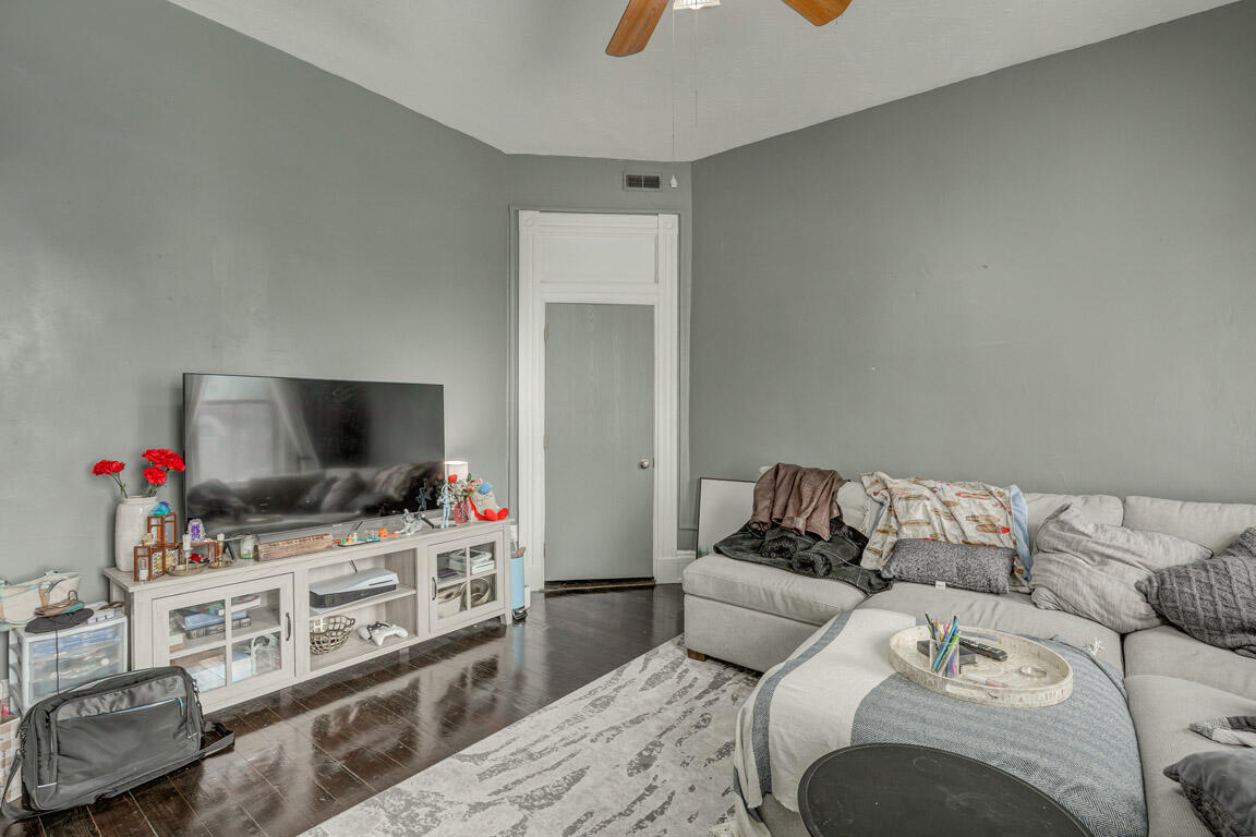 525 Overton Street Property Photo 17
