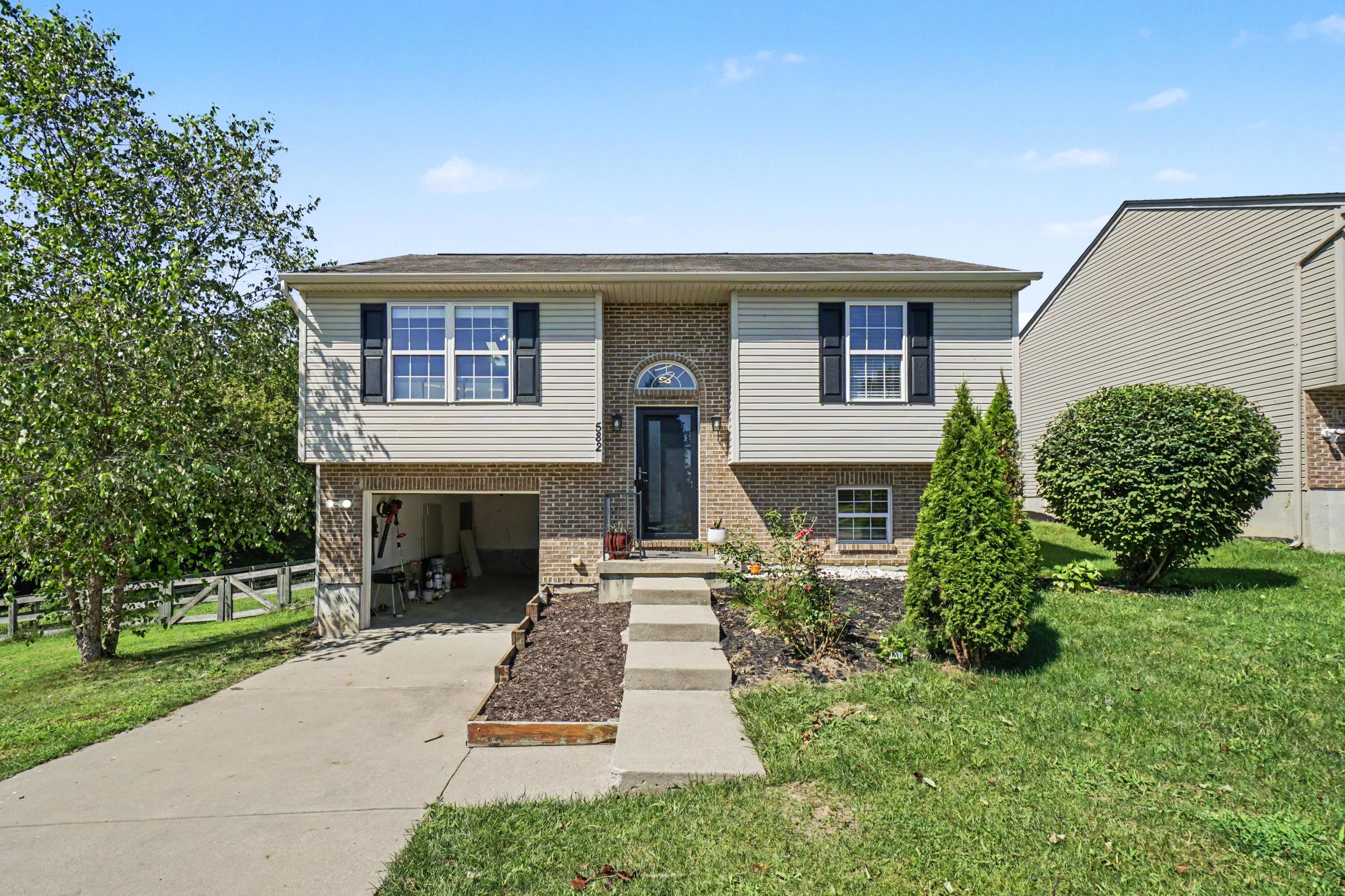 582 Berlander Drive Property Photo 1