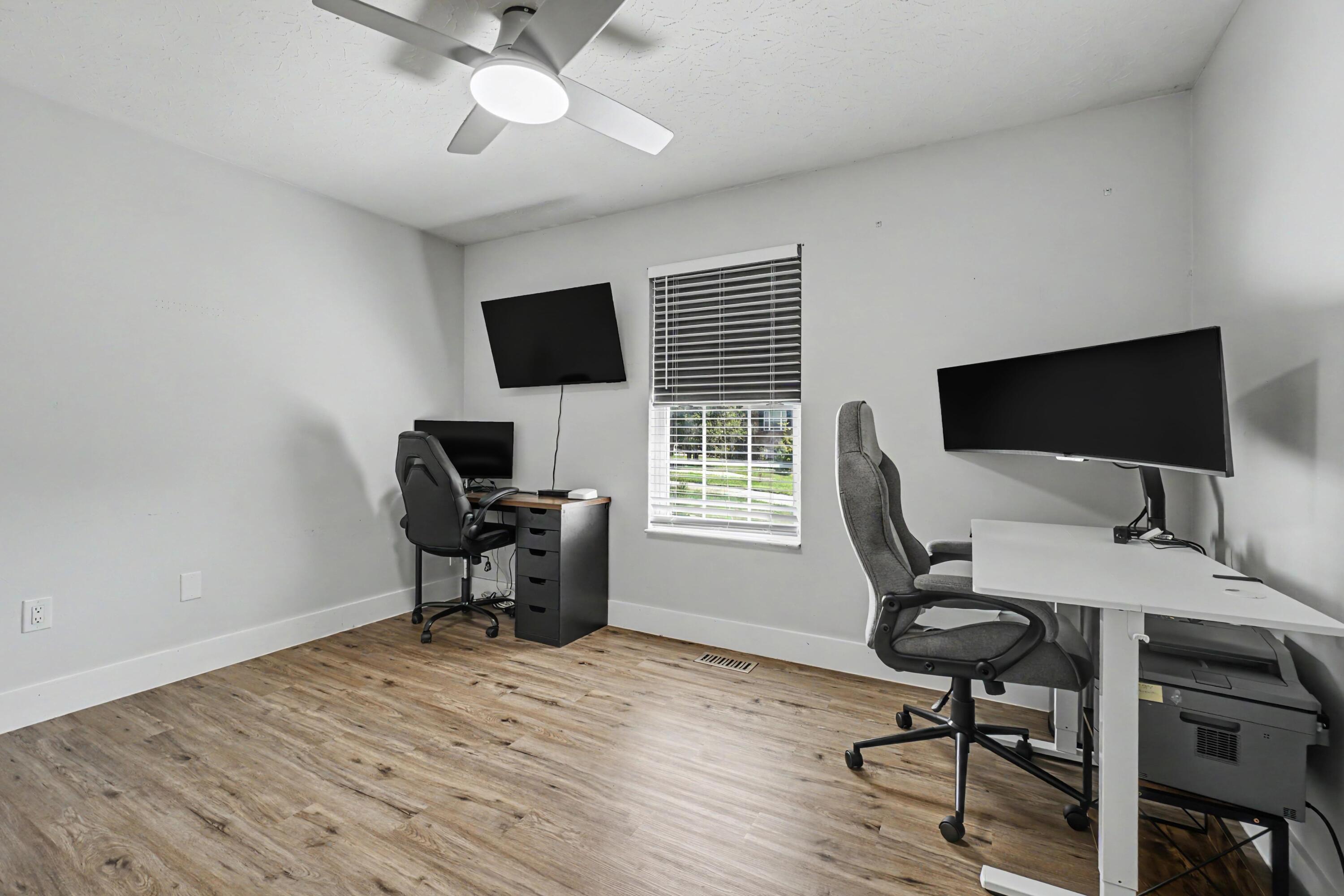 582 Berlander Drive Property Photo 9