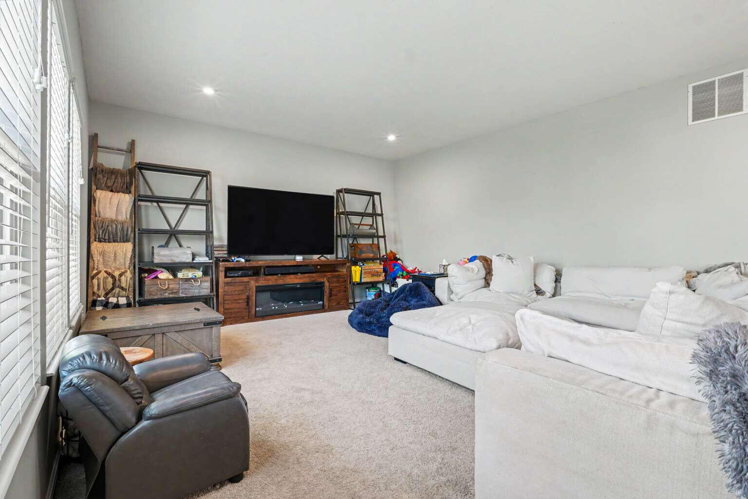1340 Scottish Lane Property Photo 13