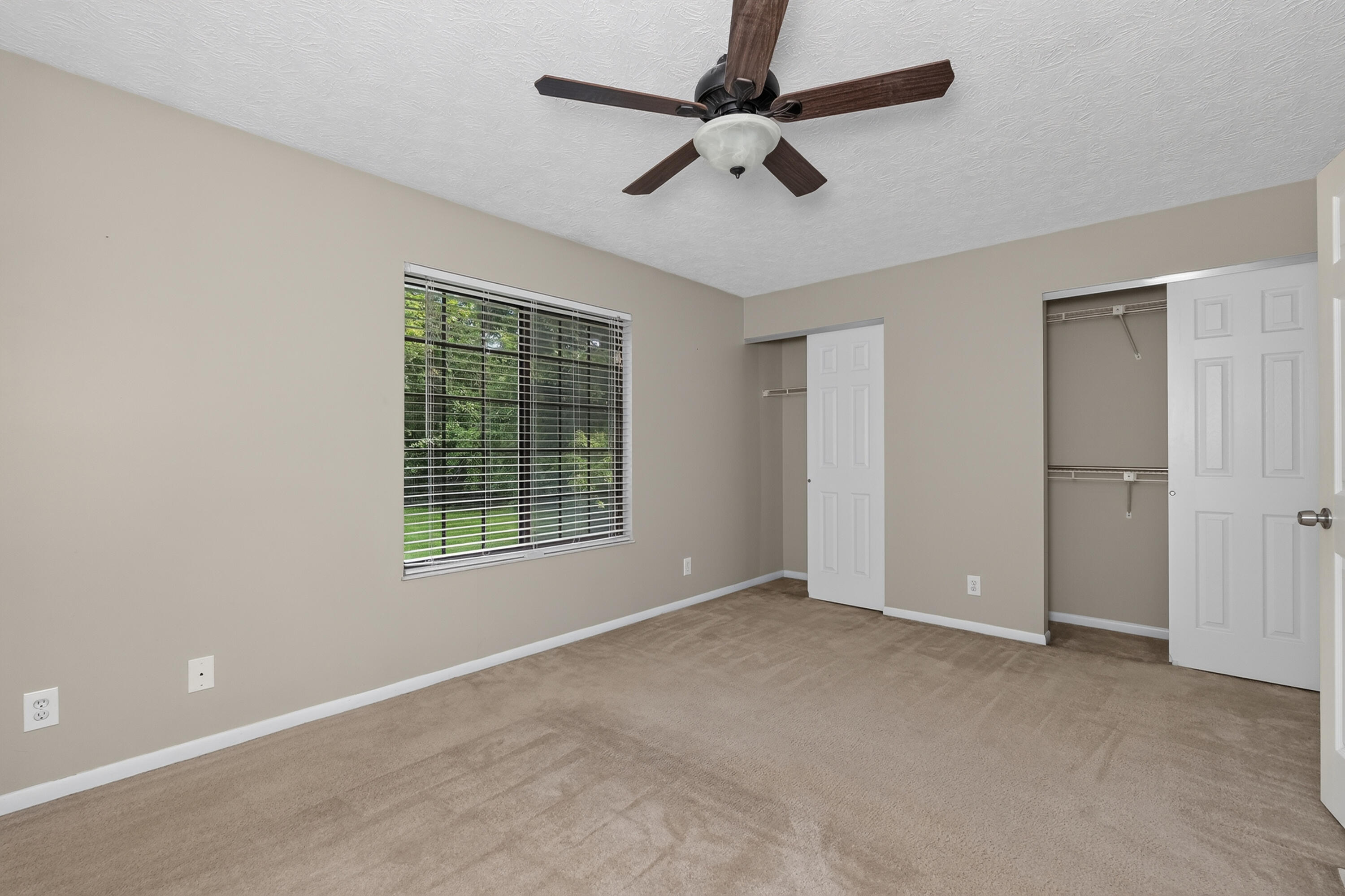 2426 Palmeadow Drive Property Photo 15