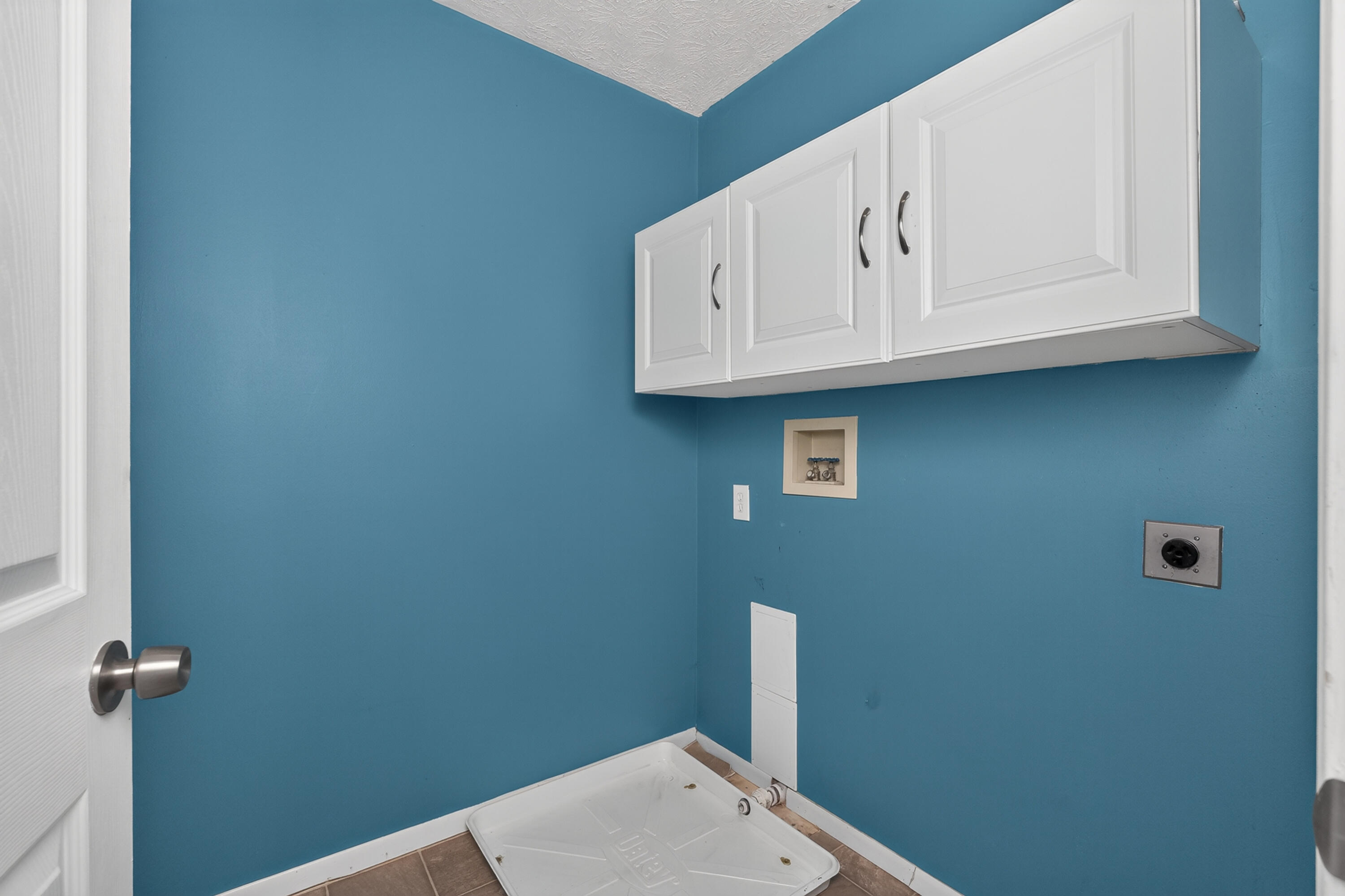 2426 Palmeadow Drive Property Photo 18