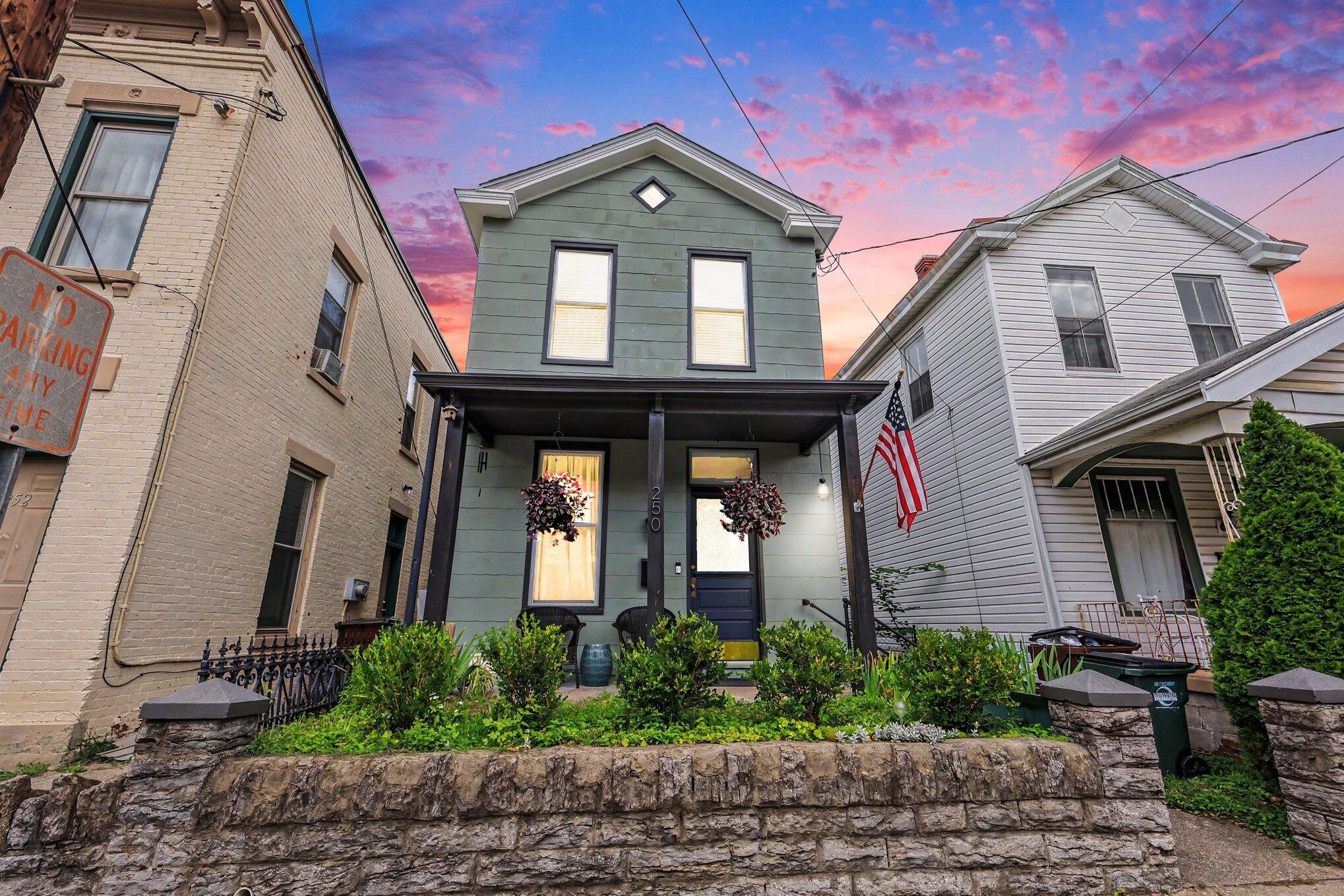 250 Forest Avenue