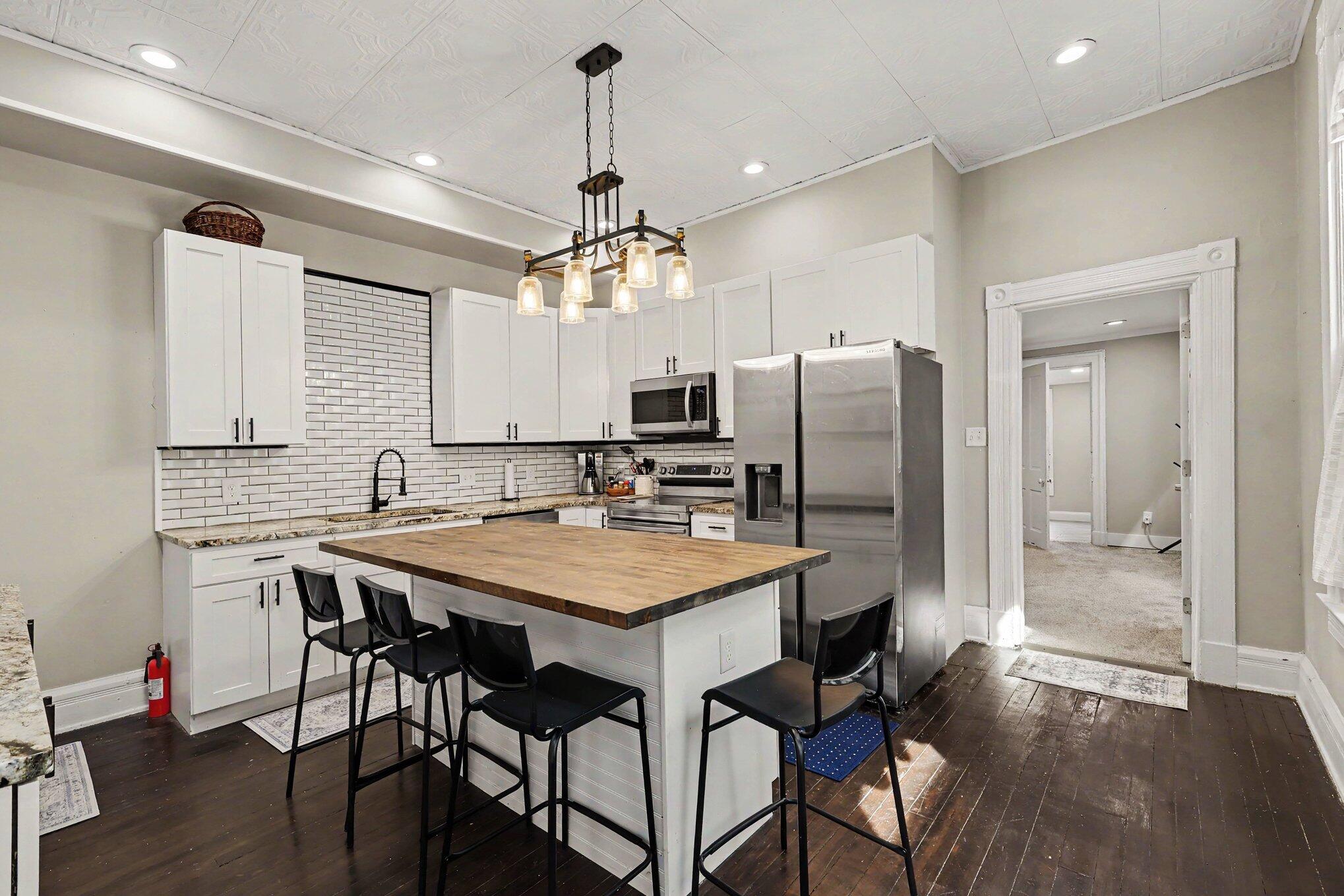 250 Forest Avenue Property Photo 15