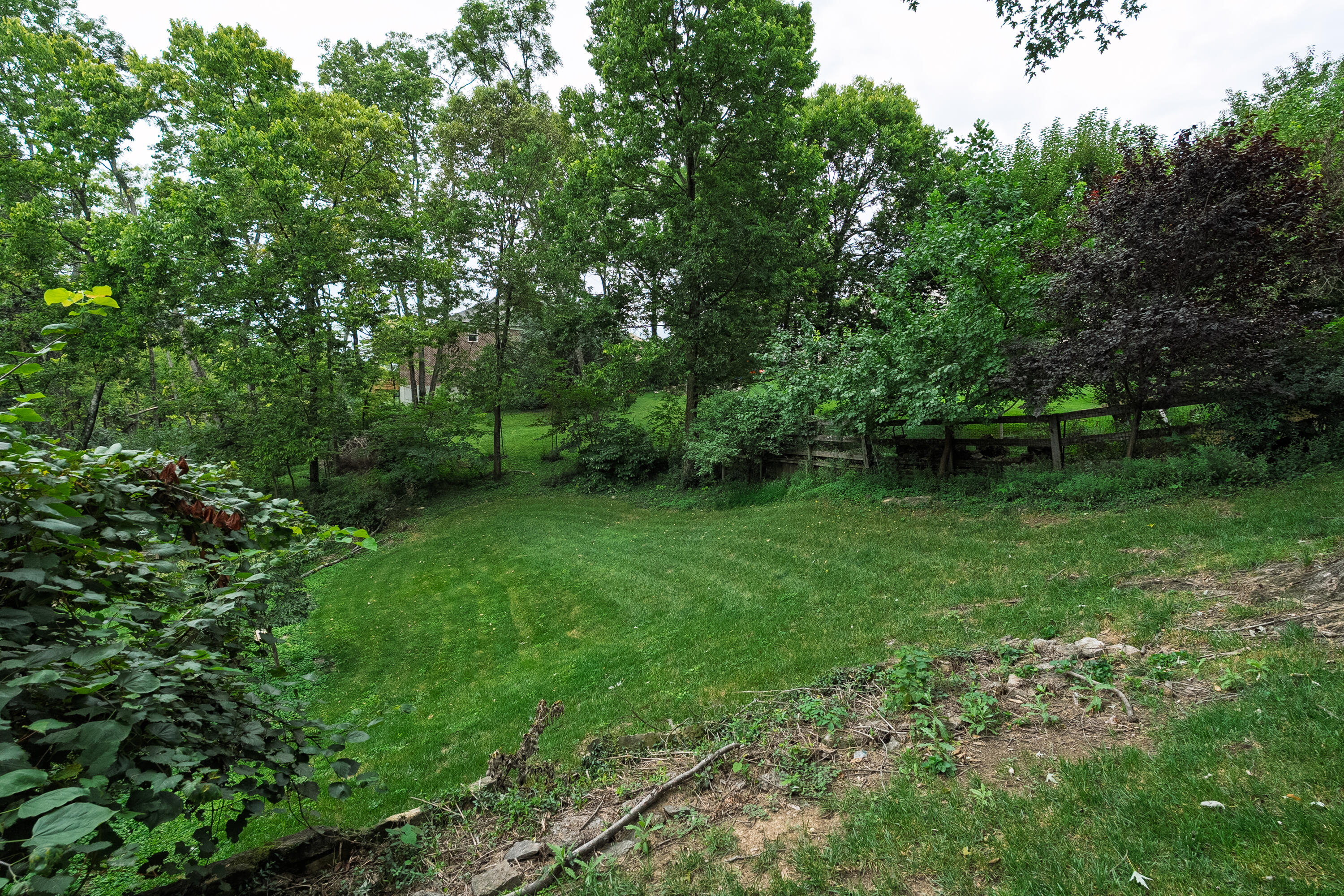 13 Anthony Lane Property Photo 24