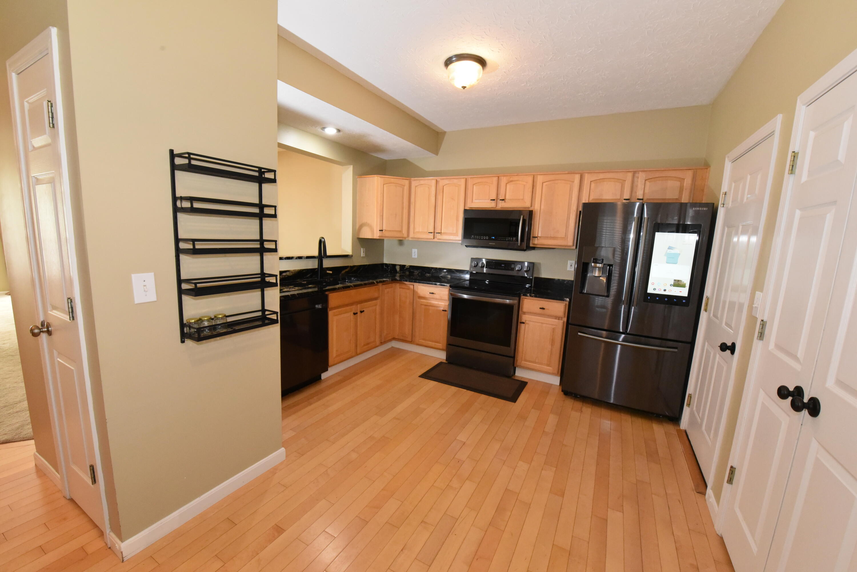 507 Shadow Ridge Drive Property Photo 5