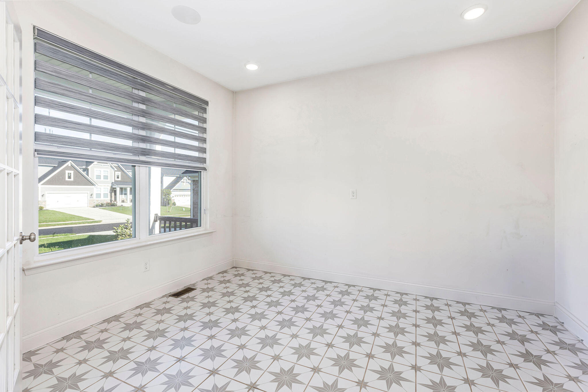 1212 Adison Ridge Property Photo 7