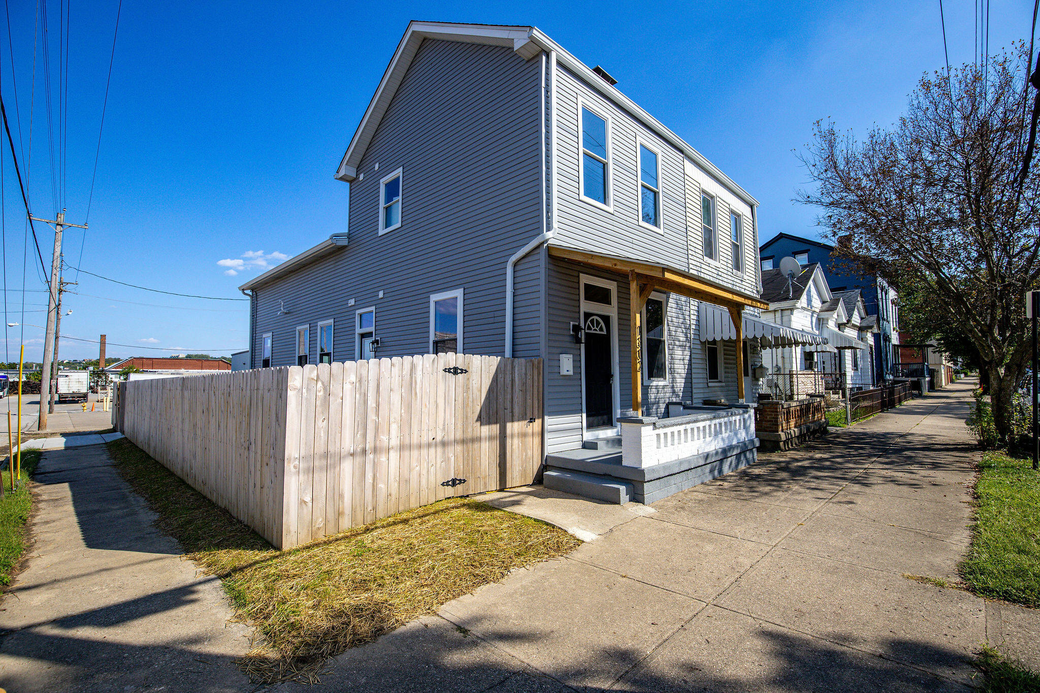 1302 Russell Street Property Photo 1