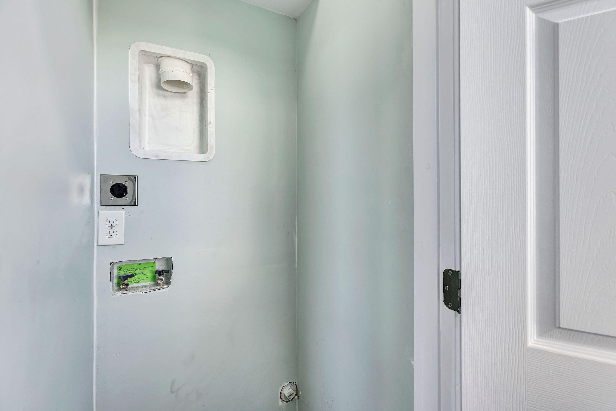 1302 Russell Street Property Photo 7