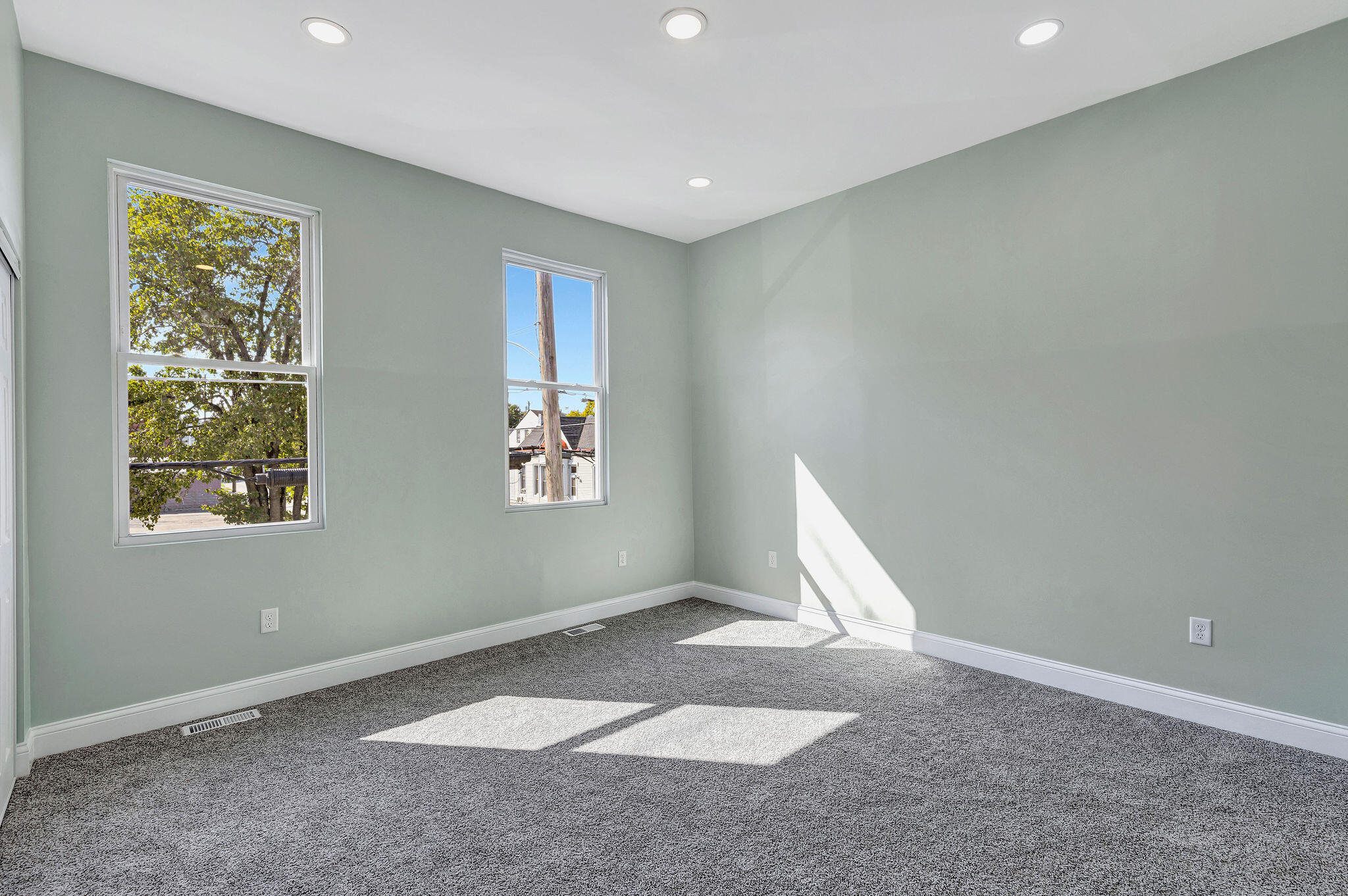1302 Russell Street Property Photo 23