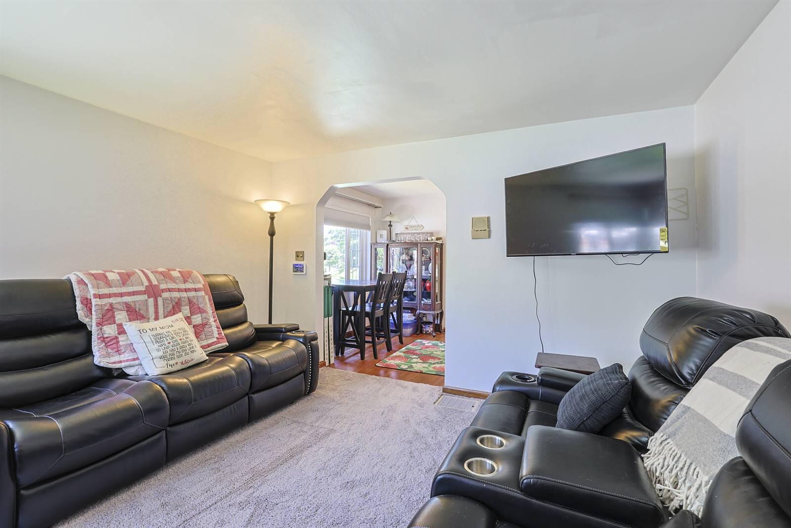 1 Howard Road Property Photo 5