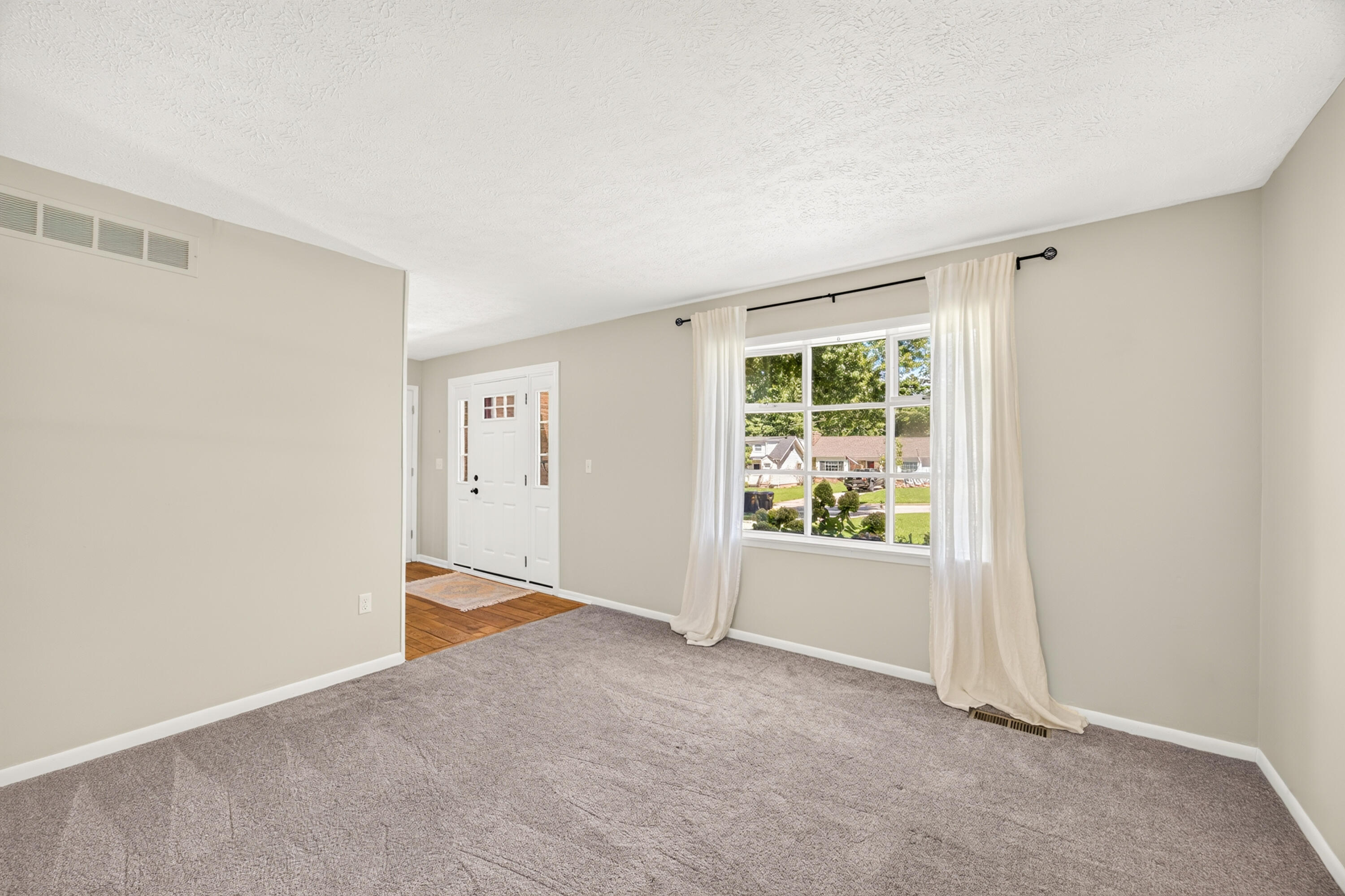 15 Price Avenue Property Photo 10