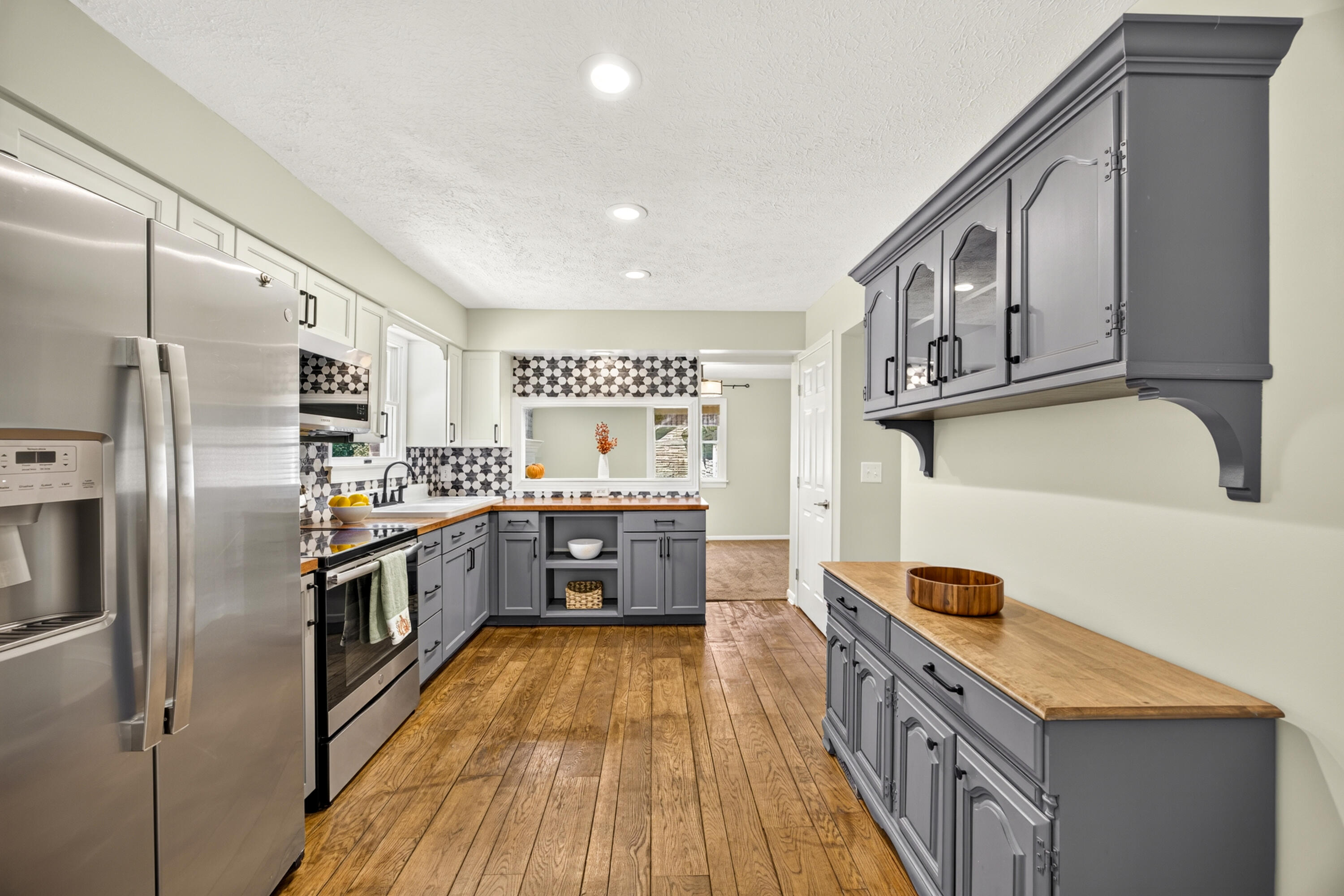 15 Price Avenue Property Photo 13