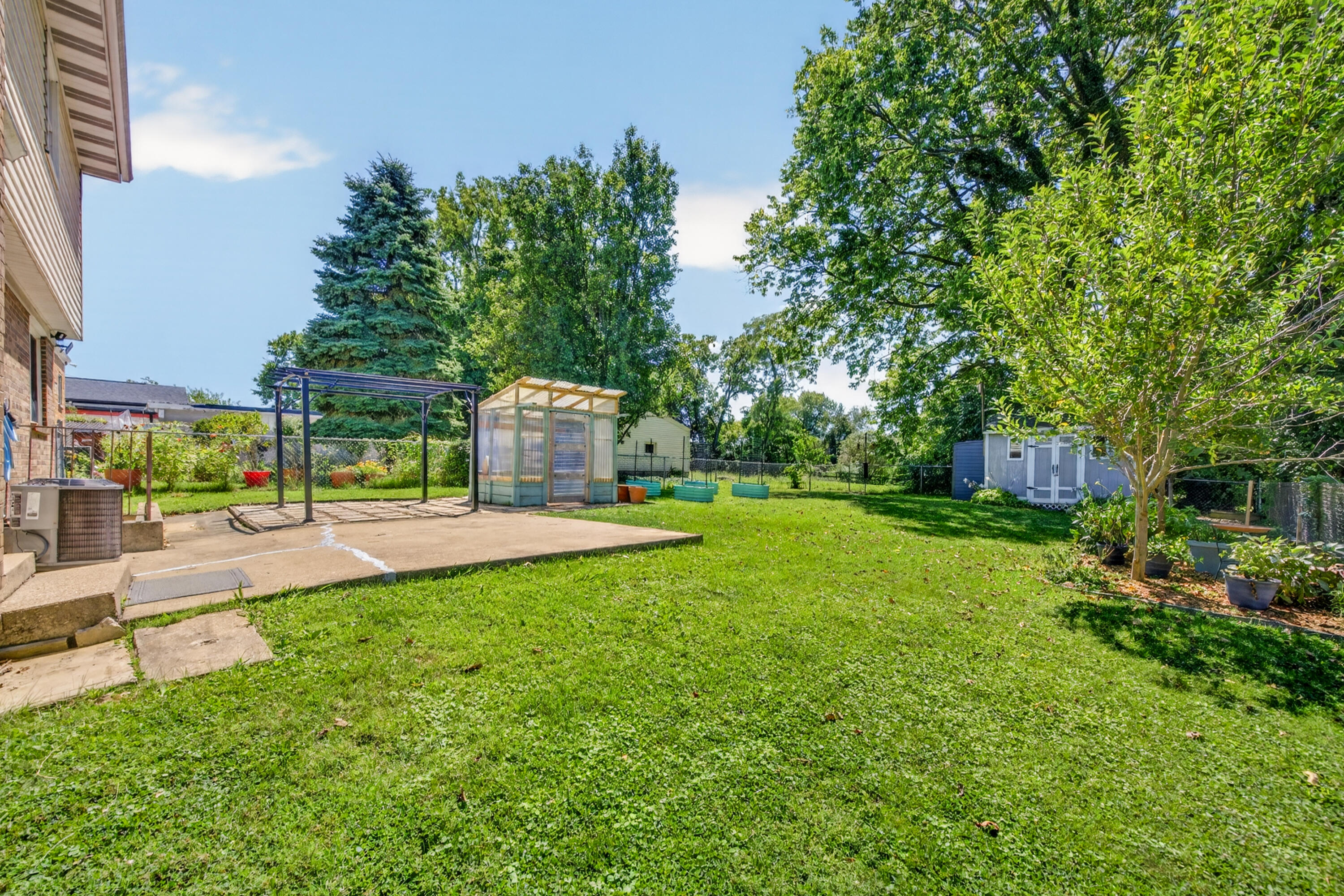 15 Price Avenue Property Photo 41