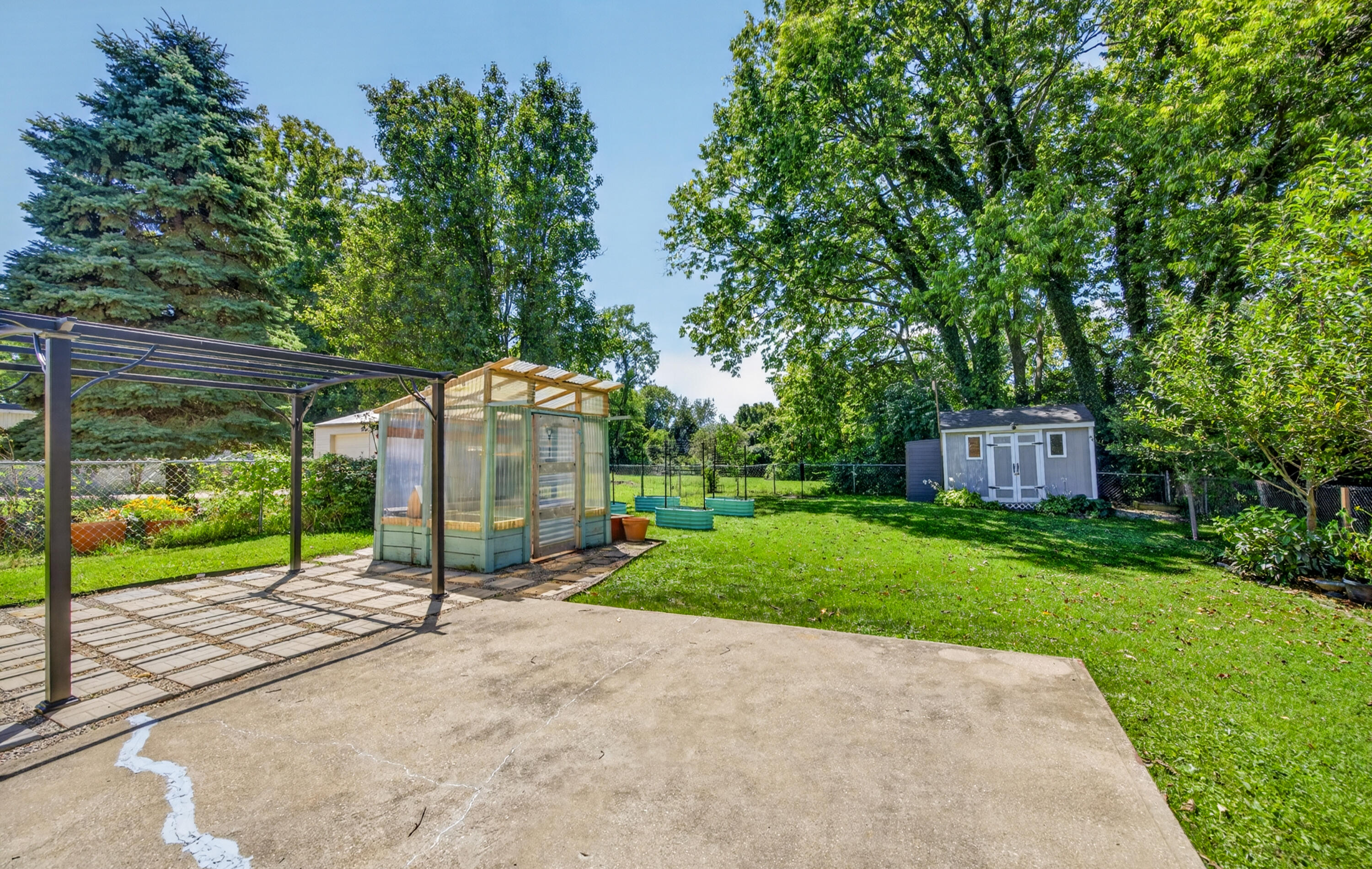 15 Price Avenue Property Photo 44