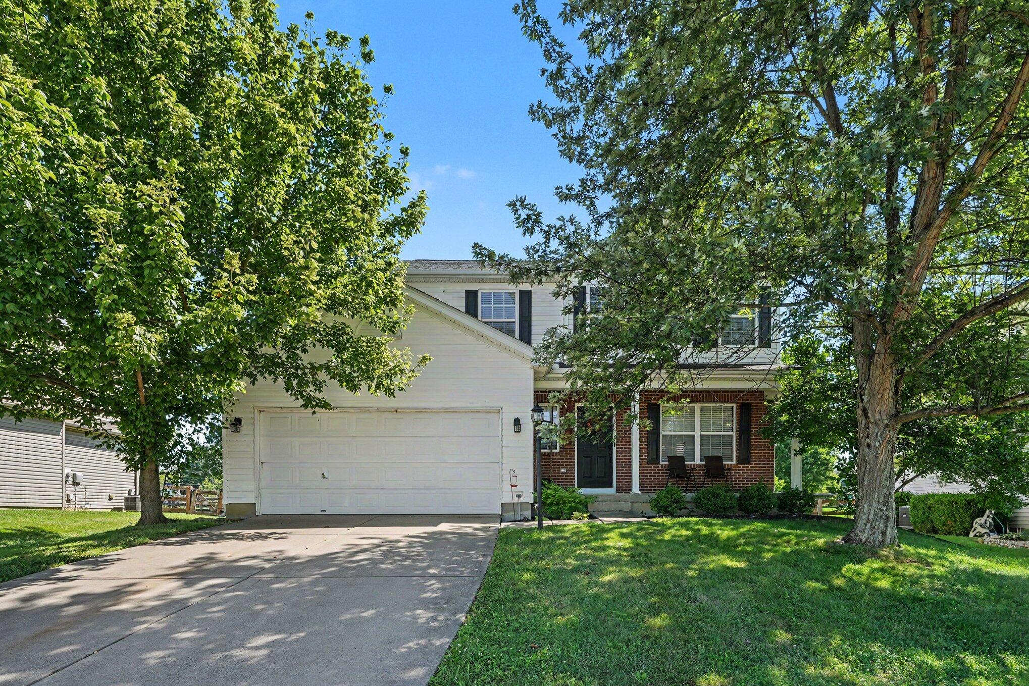 966 Surfridge Drive Property Photo 1