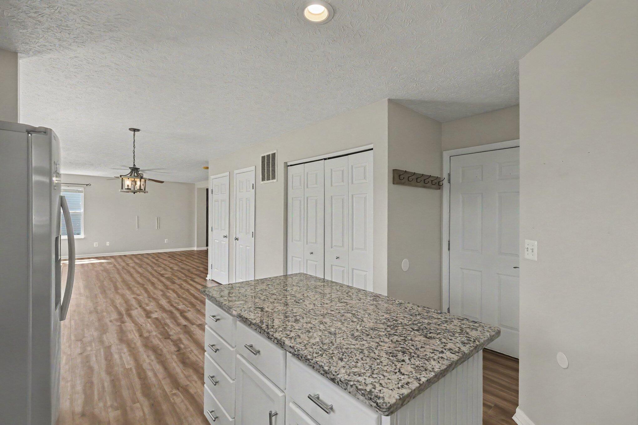 966 Surfridge Drive Property Photo 11