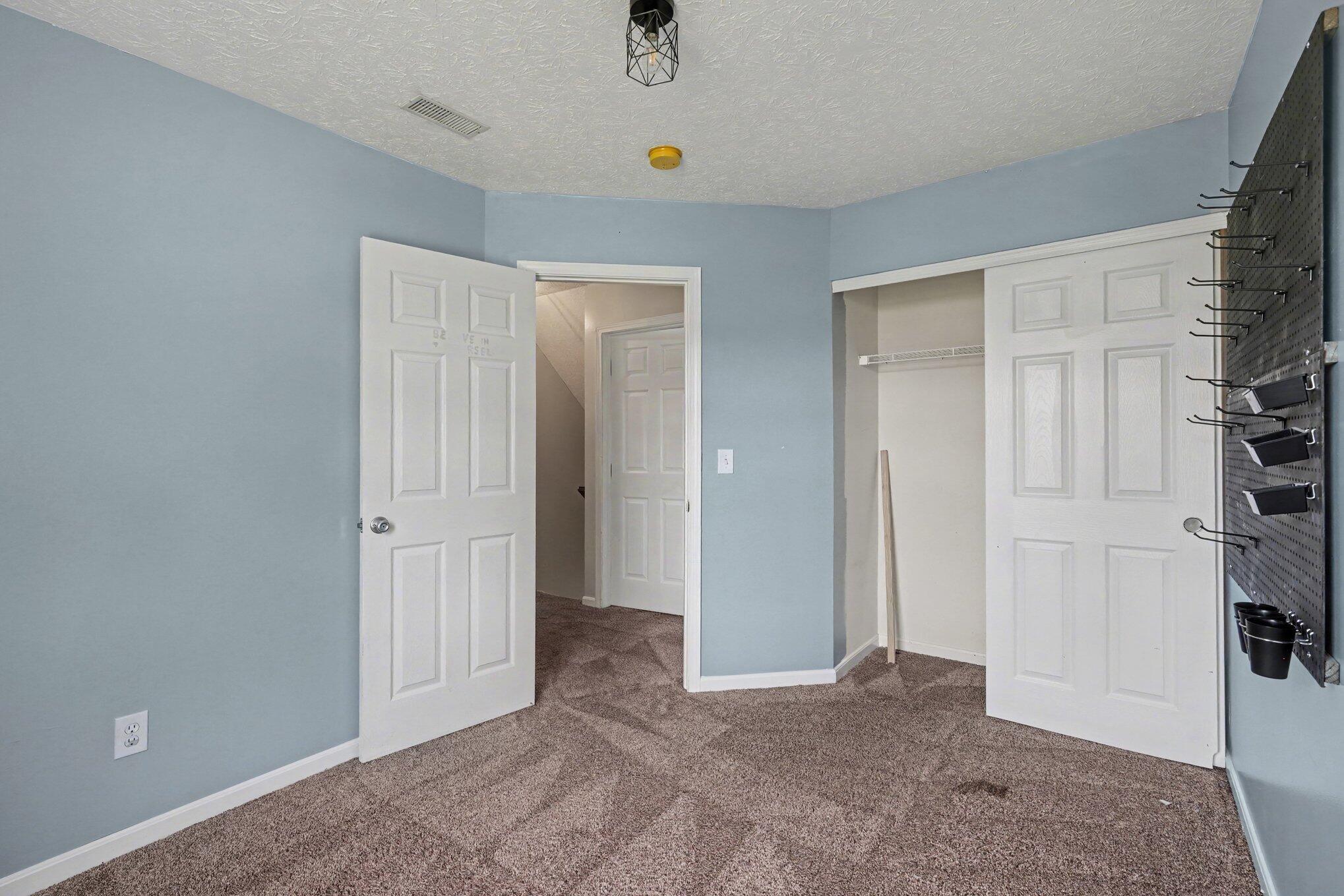 966 Surfridge Drive Property Photo 19