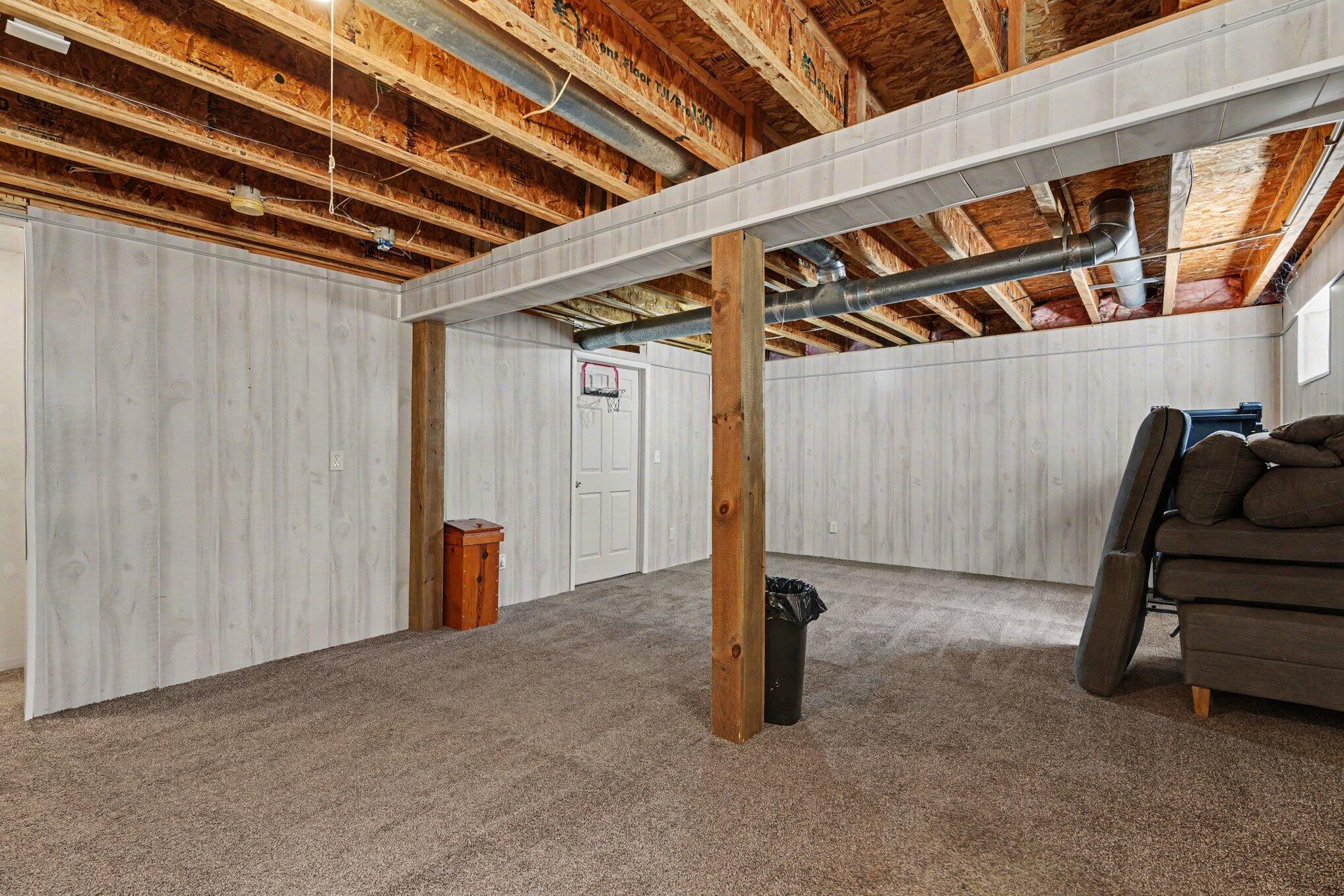 966 Surfridge Drive Property Photo 23