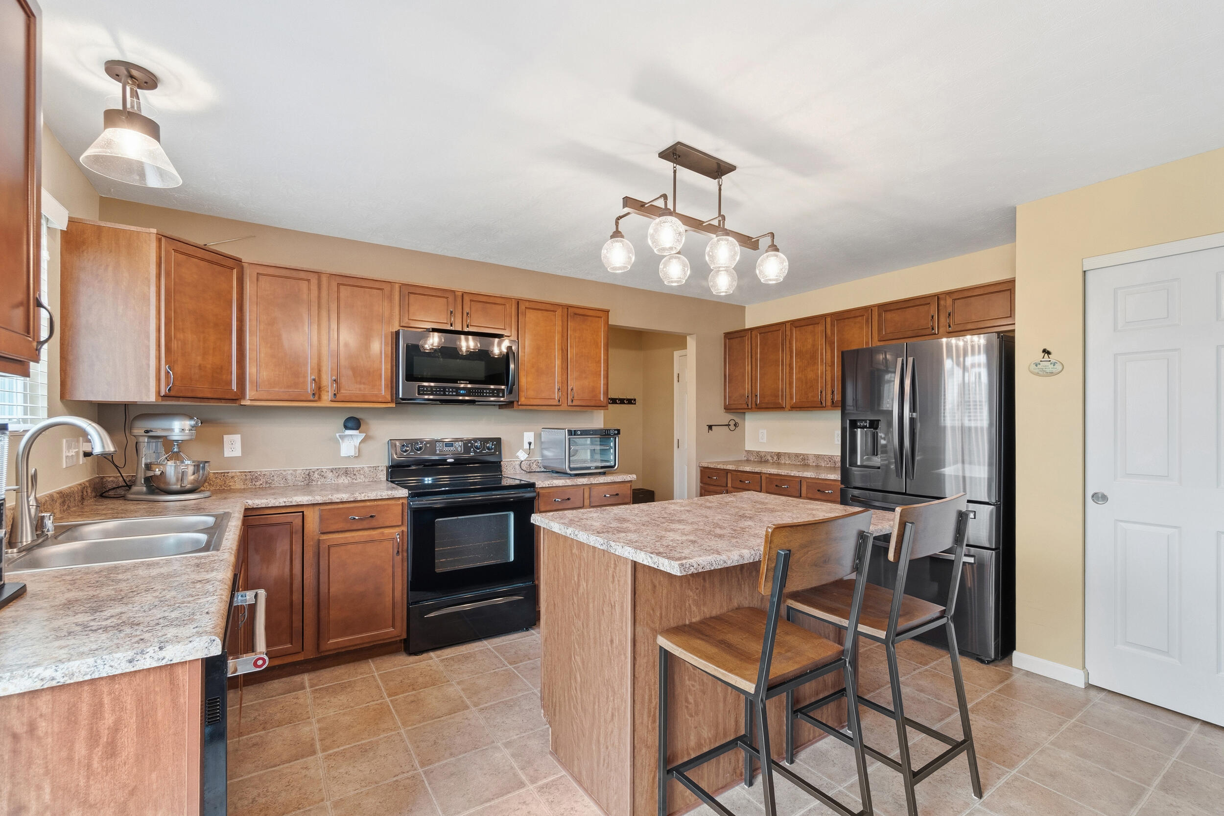 12213 Mashburn Drive Property Photo 10