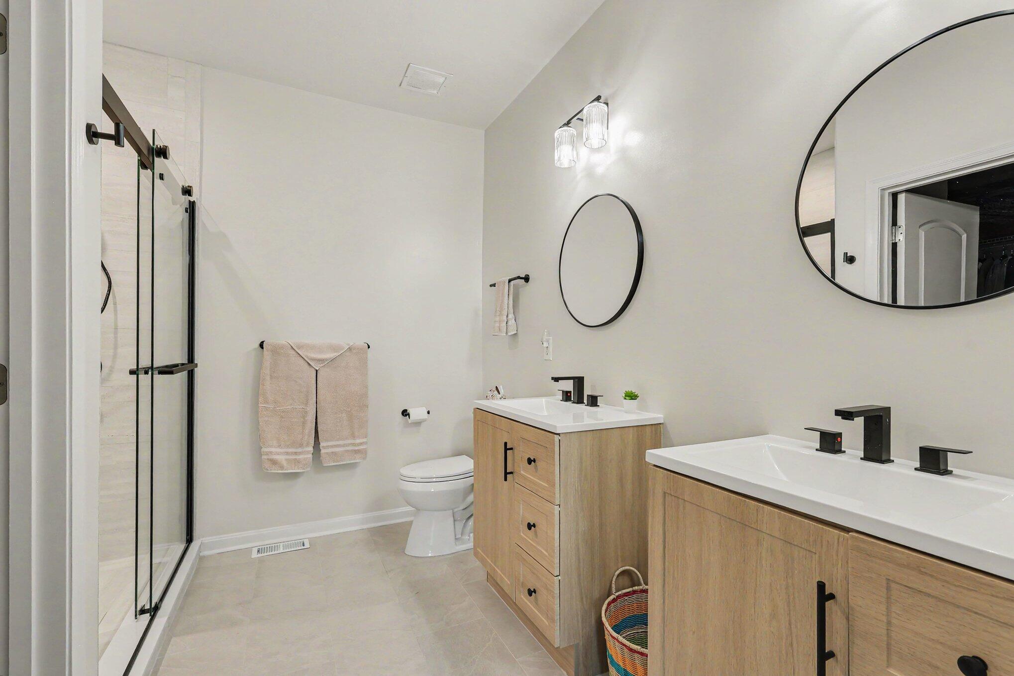 400 Aintree Drive Property Photo 13