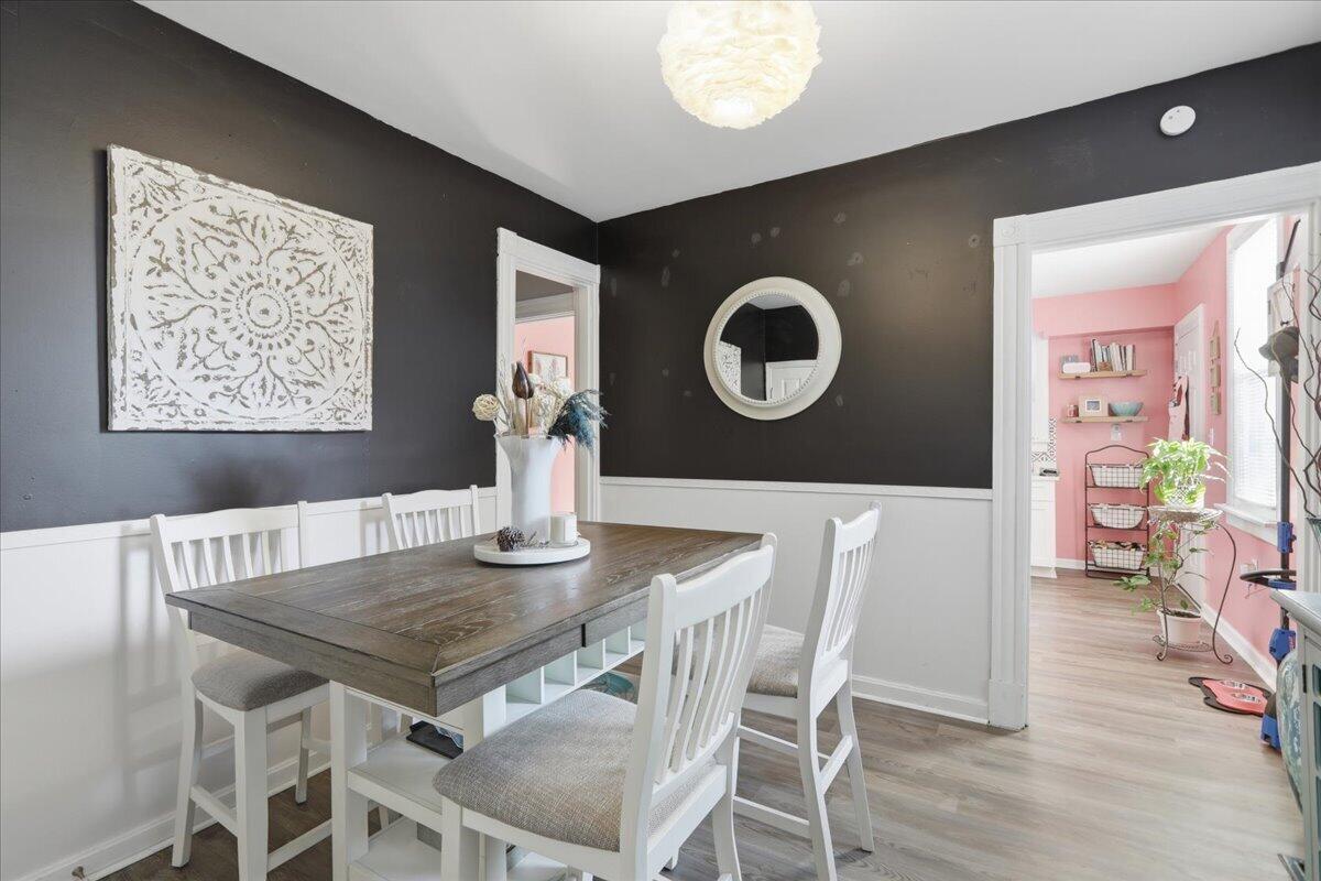 112 E 41st Street Property Photo 3