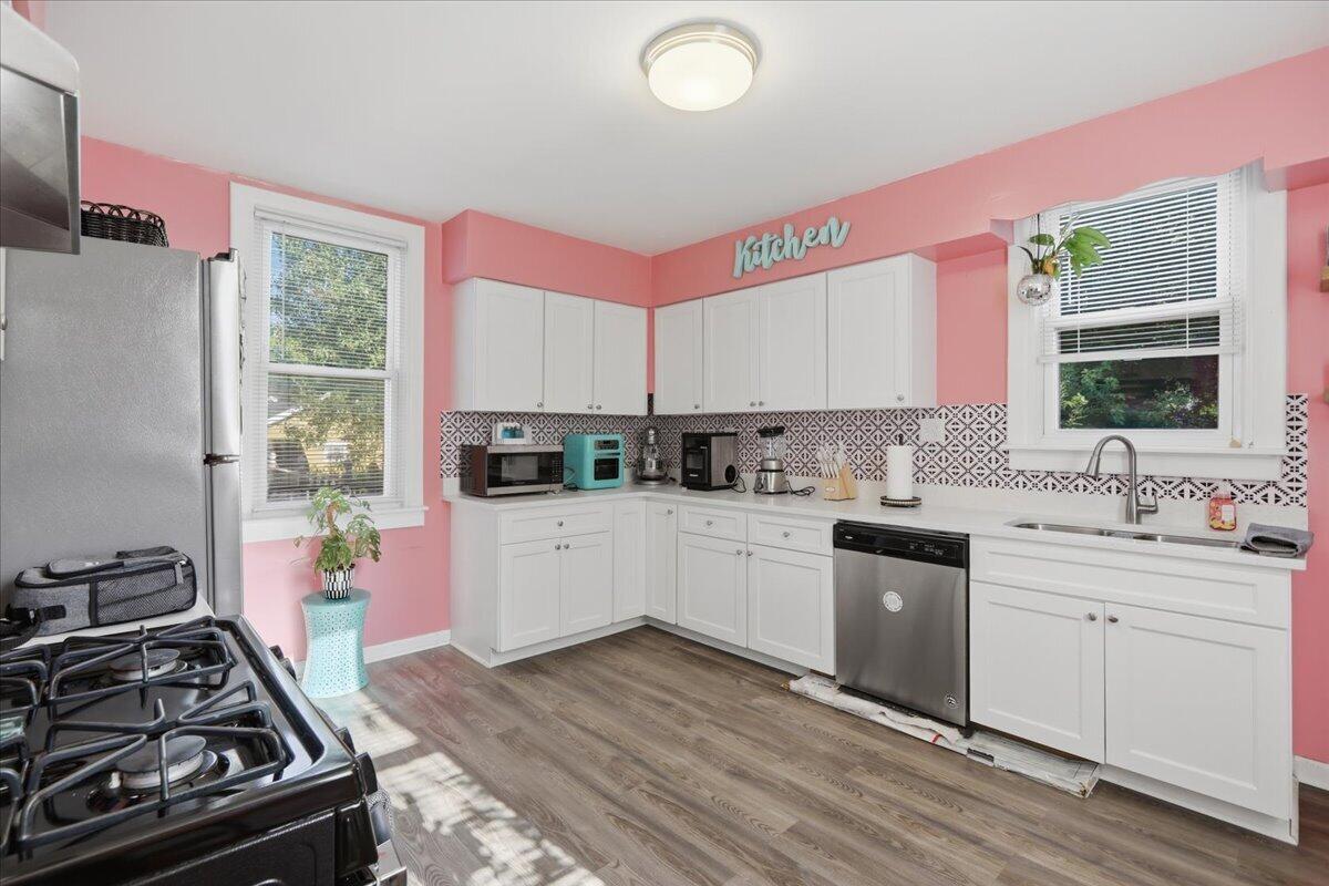 112 E 41st Street Property Photo 4