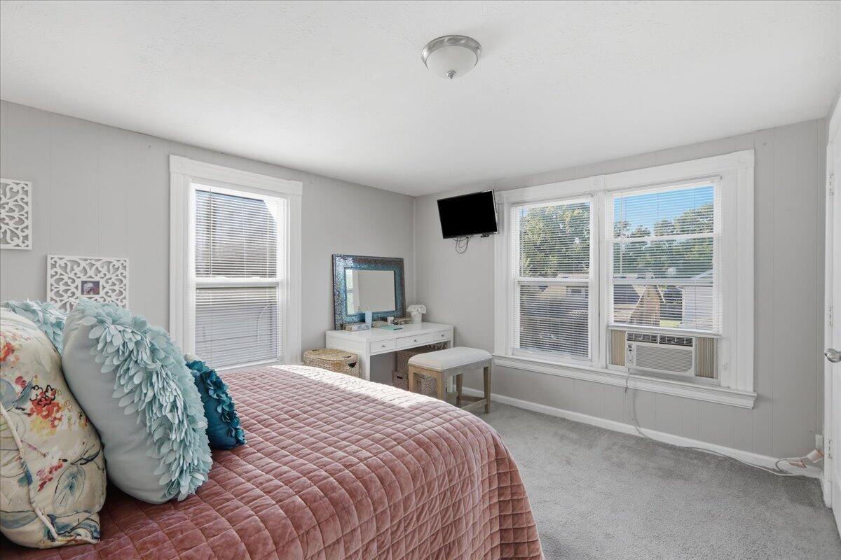 112 E 41st Street Property Photo 18