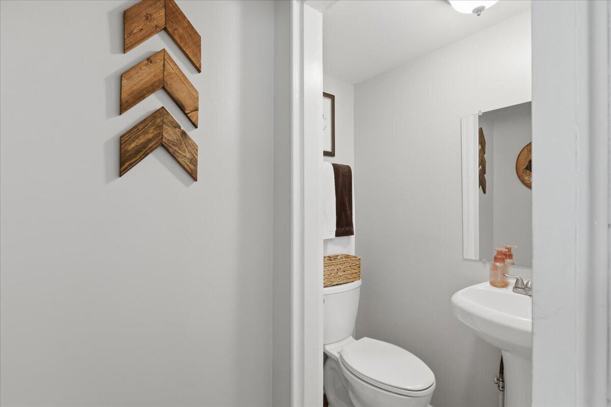 112 E 41st Street Property Photo 24