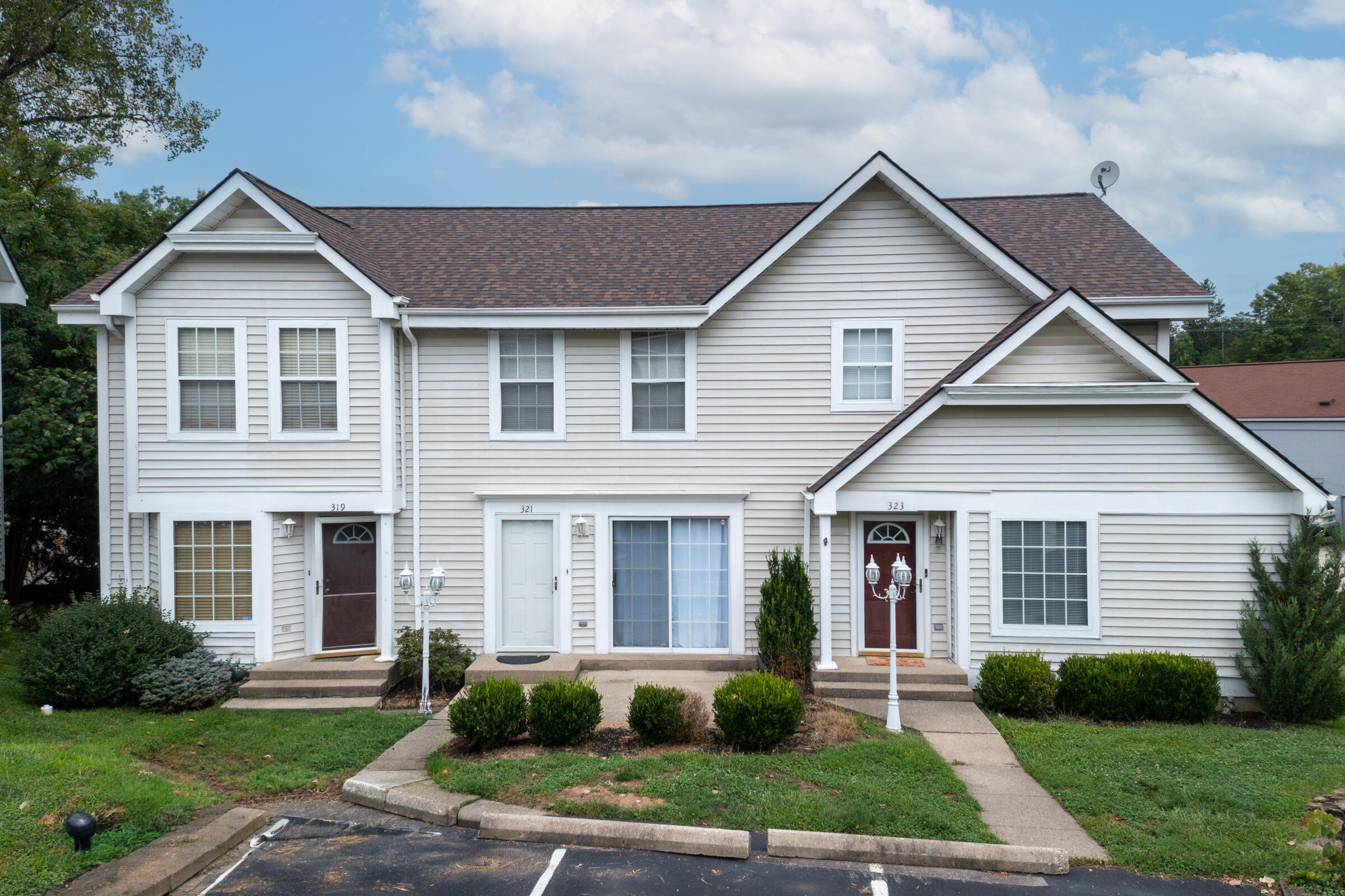 323 Bluegrass Avenue Property Photo 1