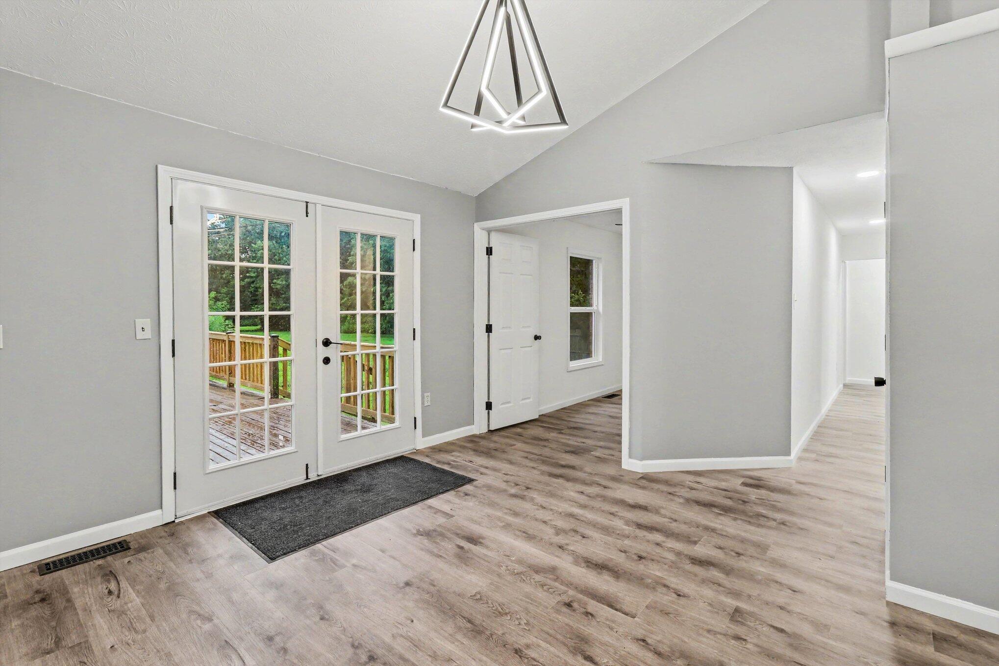 7469 E Bend Road Property Photo 12