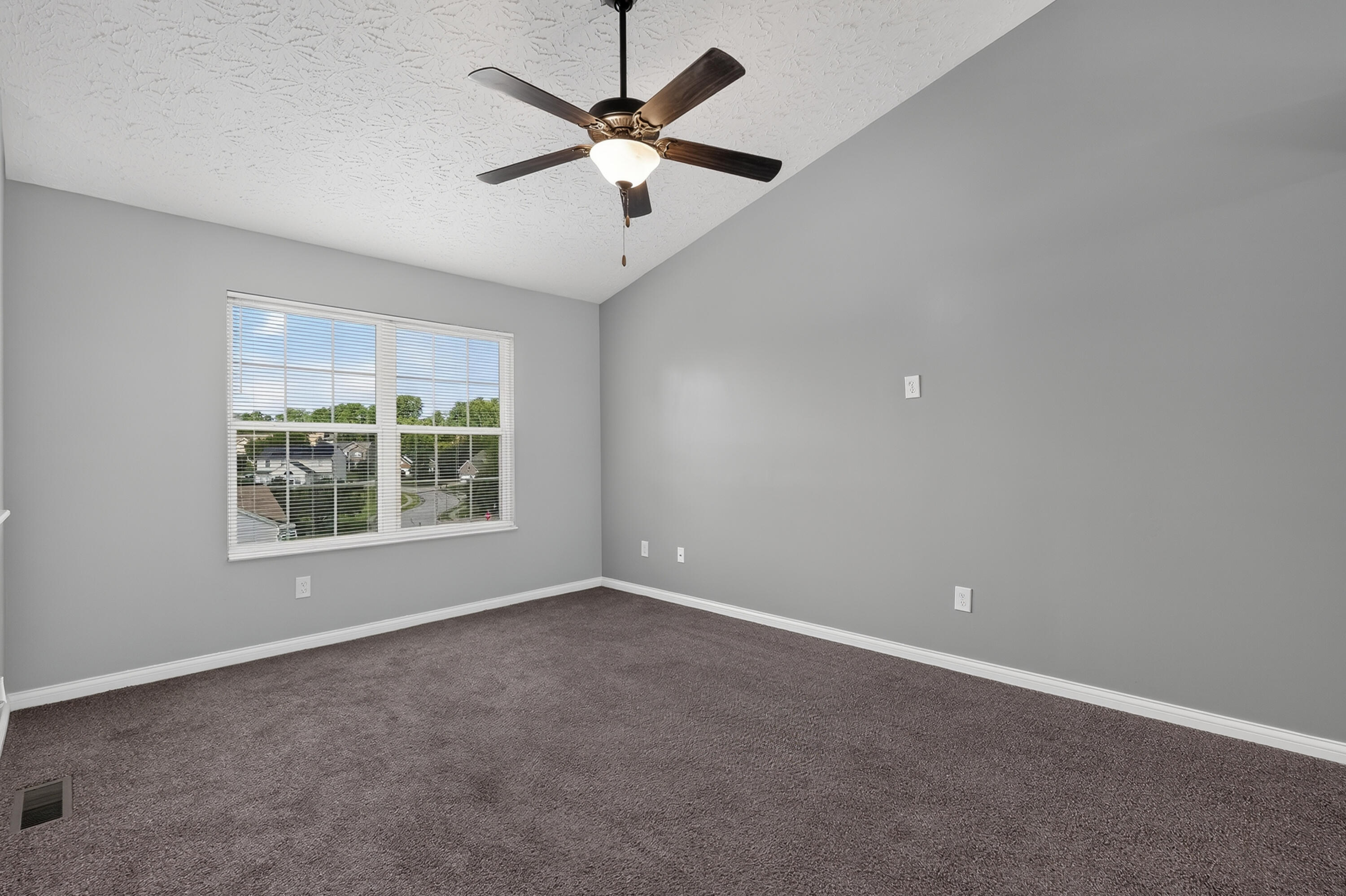 9827 Codyview Drive Property Photo 7