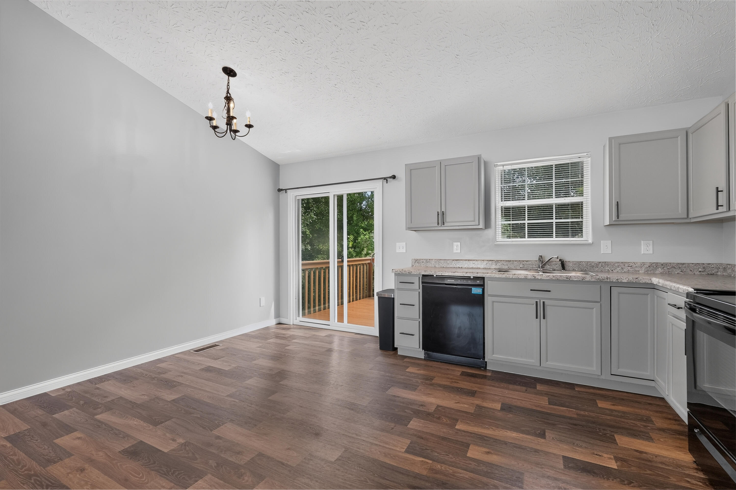9827 Codyview Drive Property Photo 11