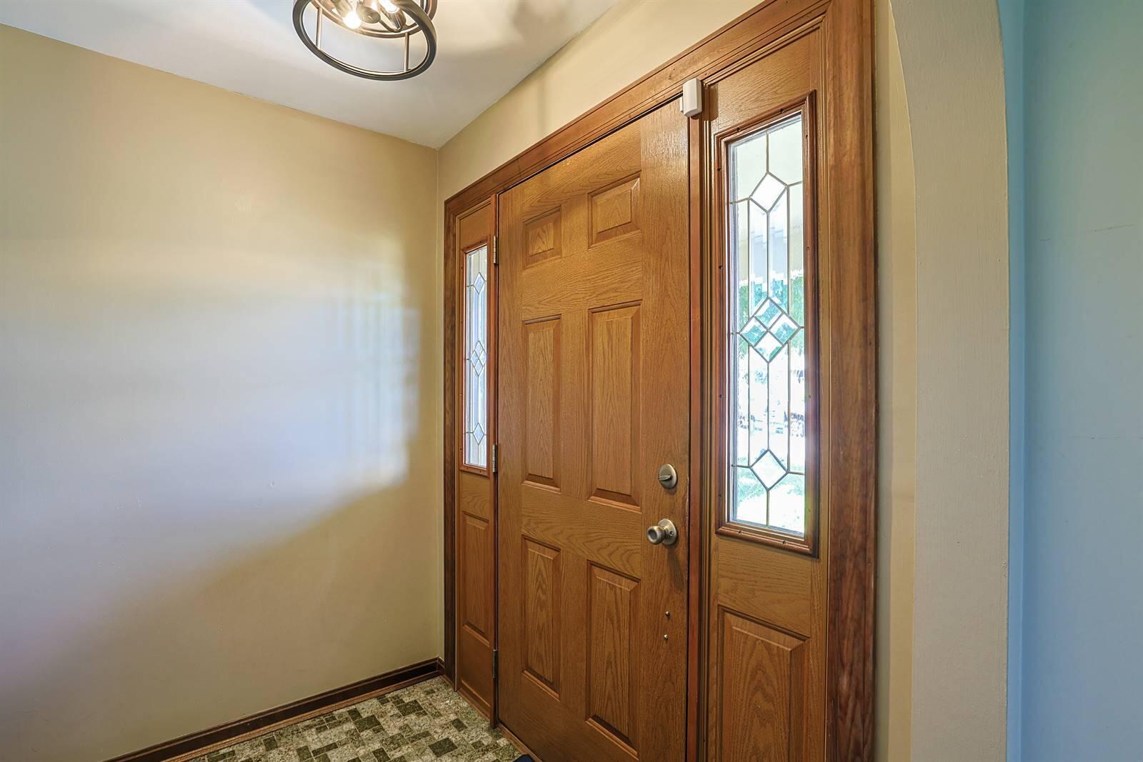 464 General Drive Property Photo 3