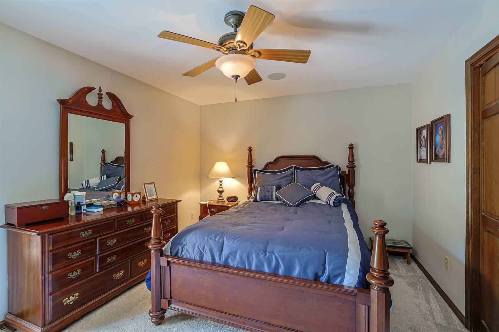 464 General Drive Property Photo 16