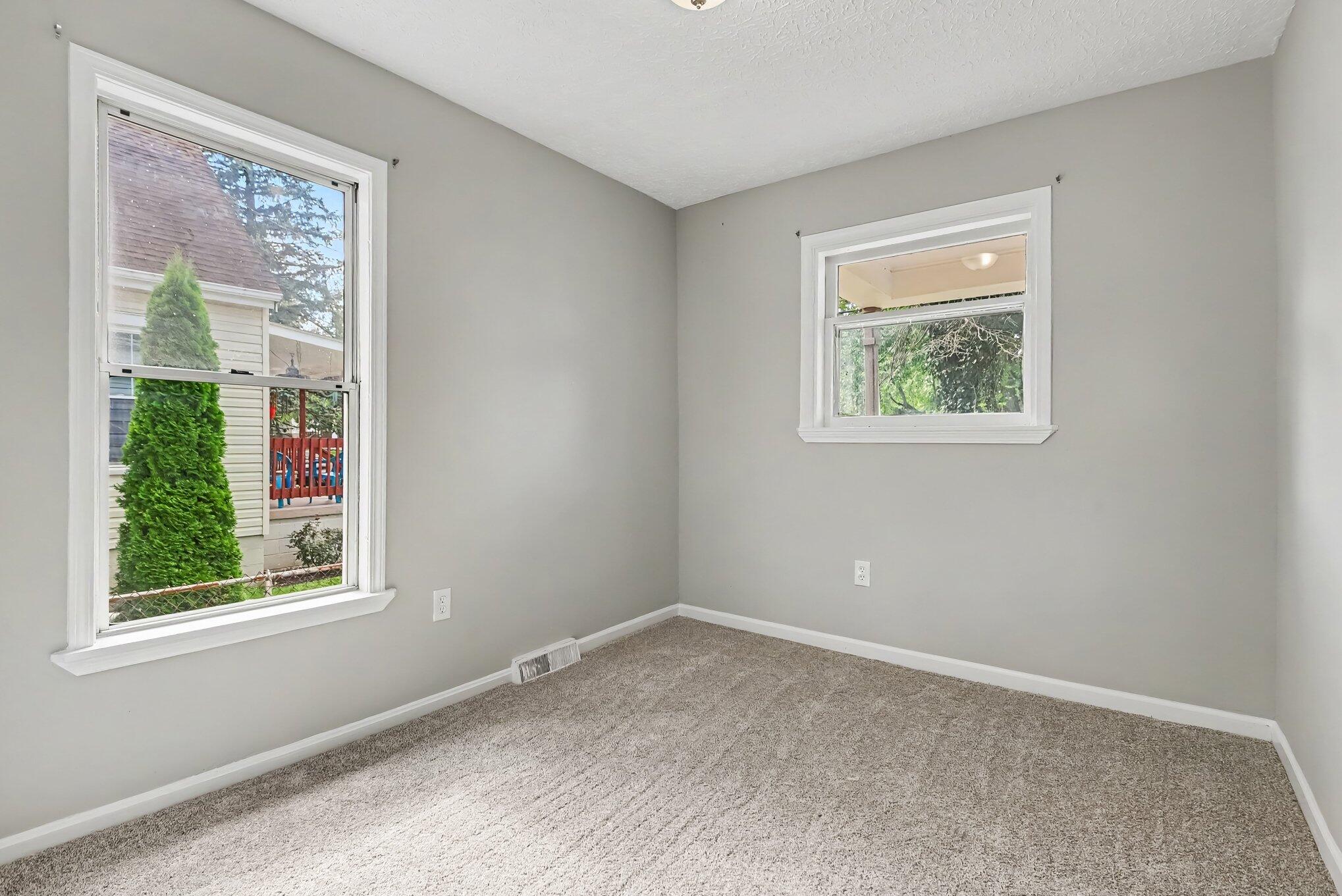 48 Ridgeway Avenue Property Photo 16