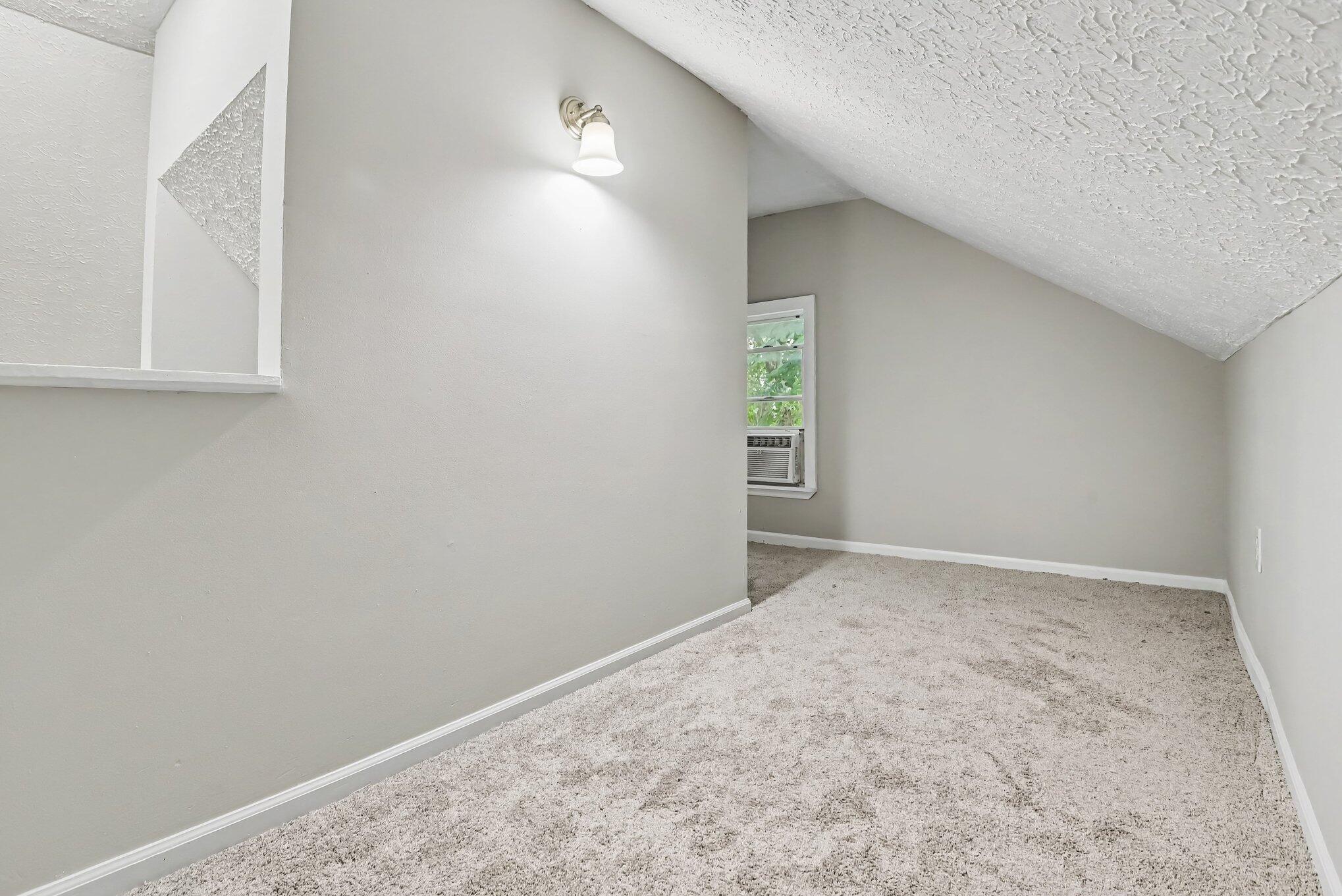 48 Ridgeway Avenue Property Photo 25